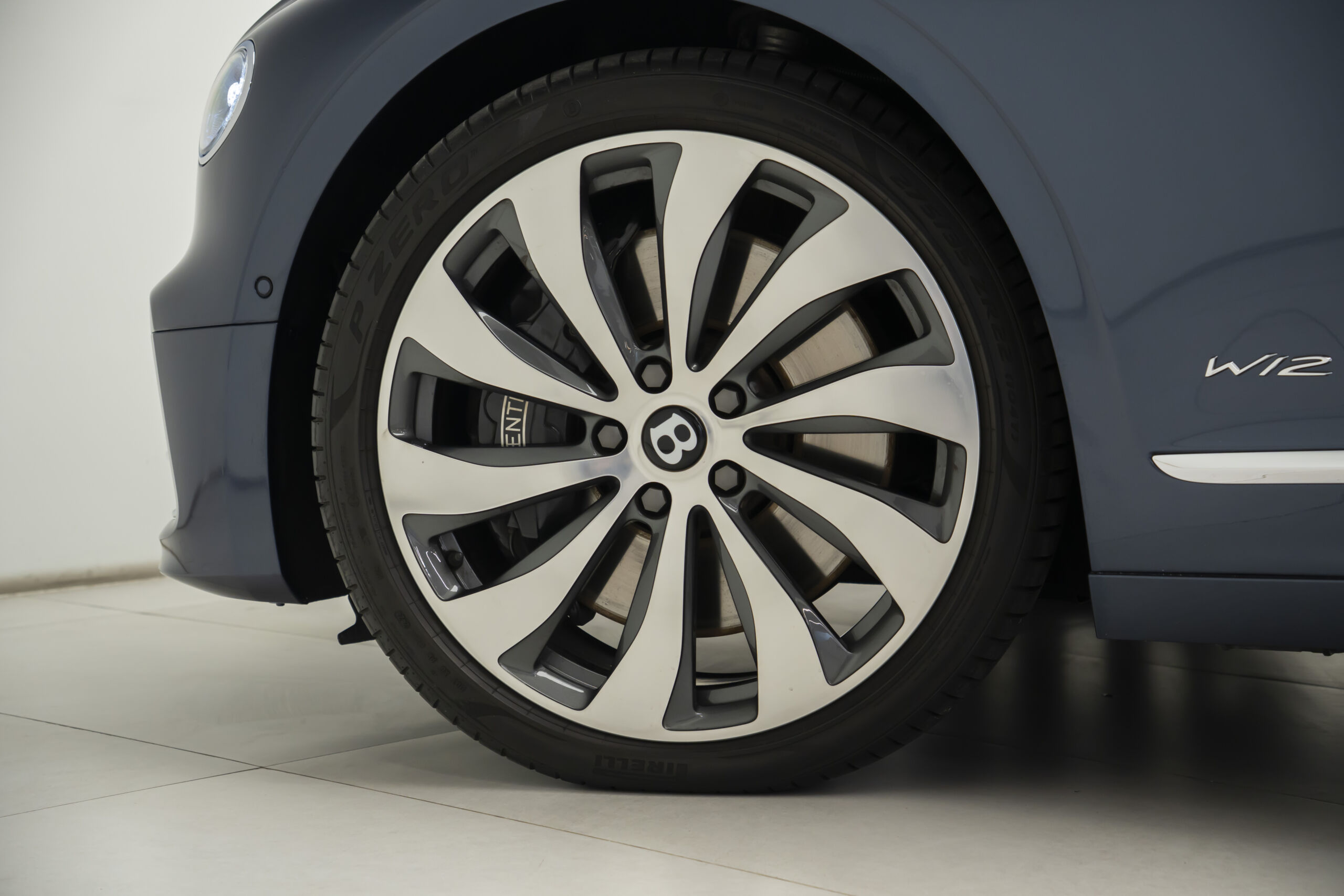 
								2022 Bentley Flying Spur Mulliner W12 full									