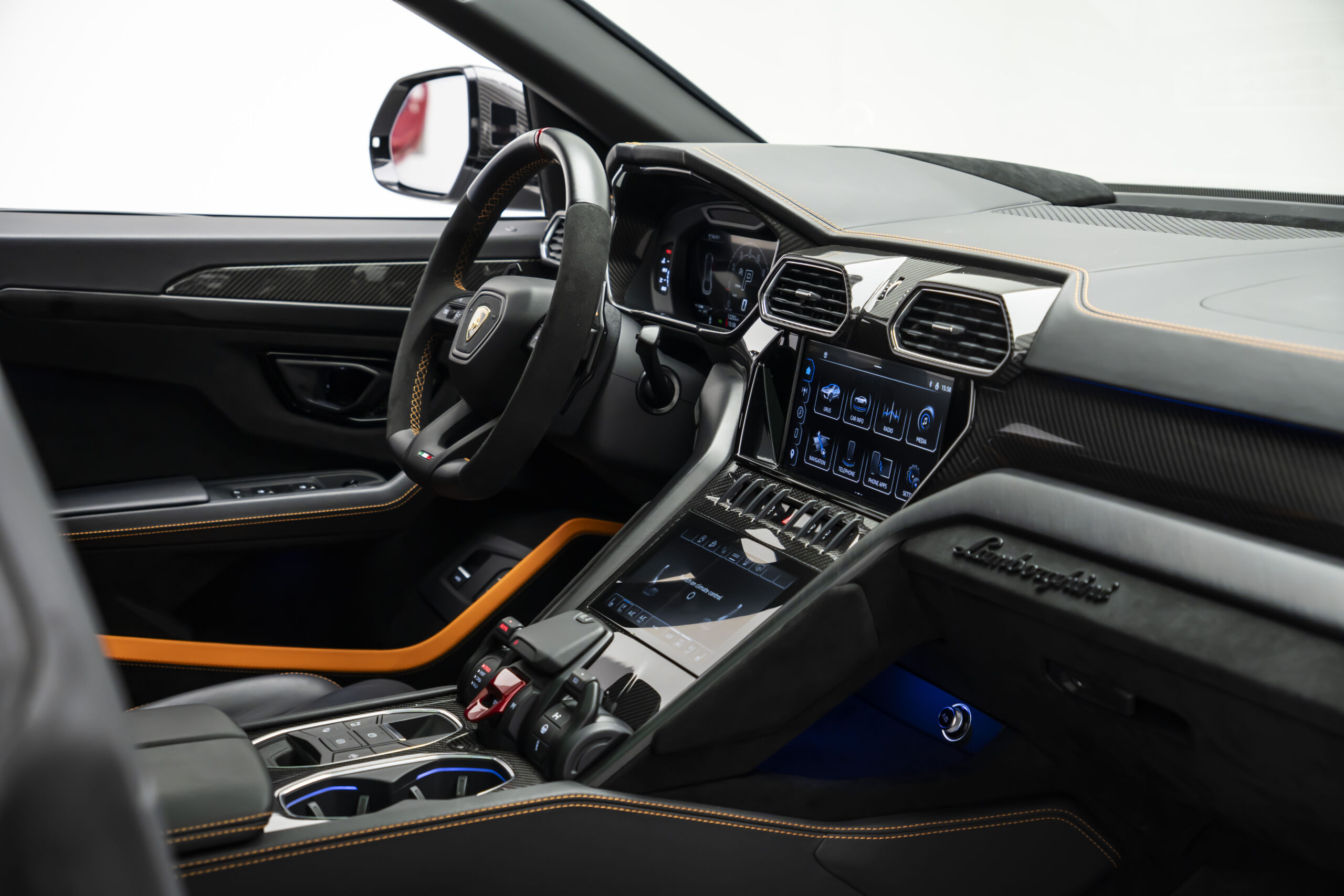 
								2024 Lamborghini Urus Performante full									
