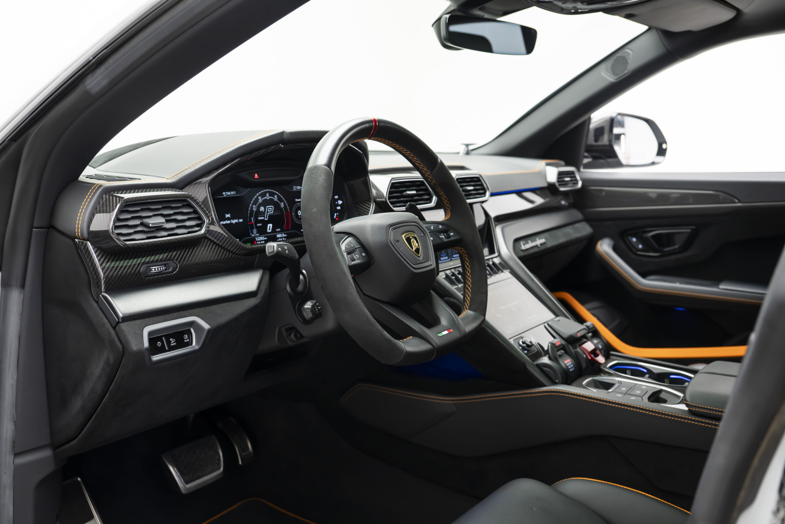 
								2024 Lamborghini Urus Performante full									