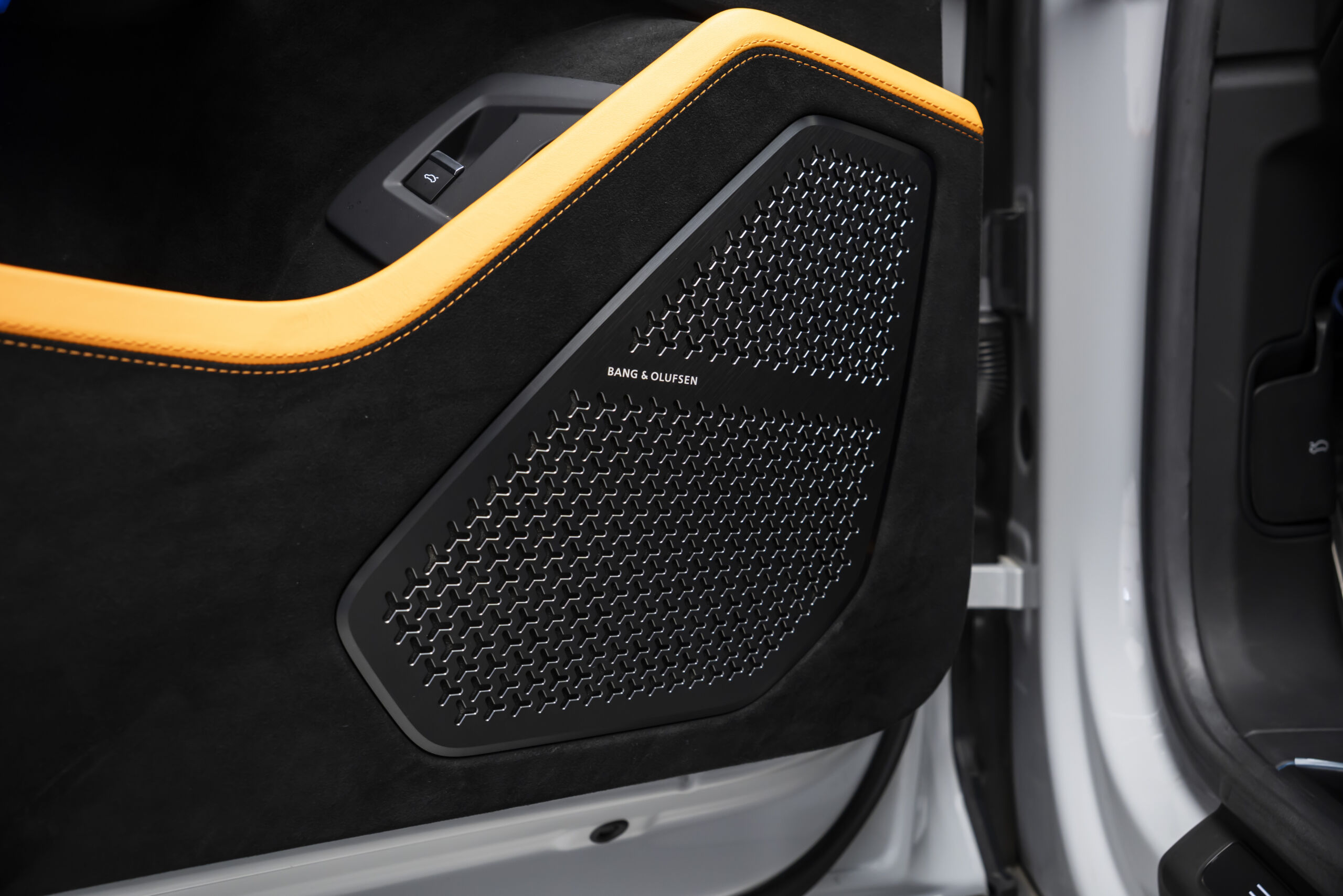 
								2024 Lamborghini Urus Performante full									