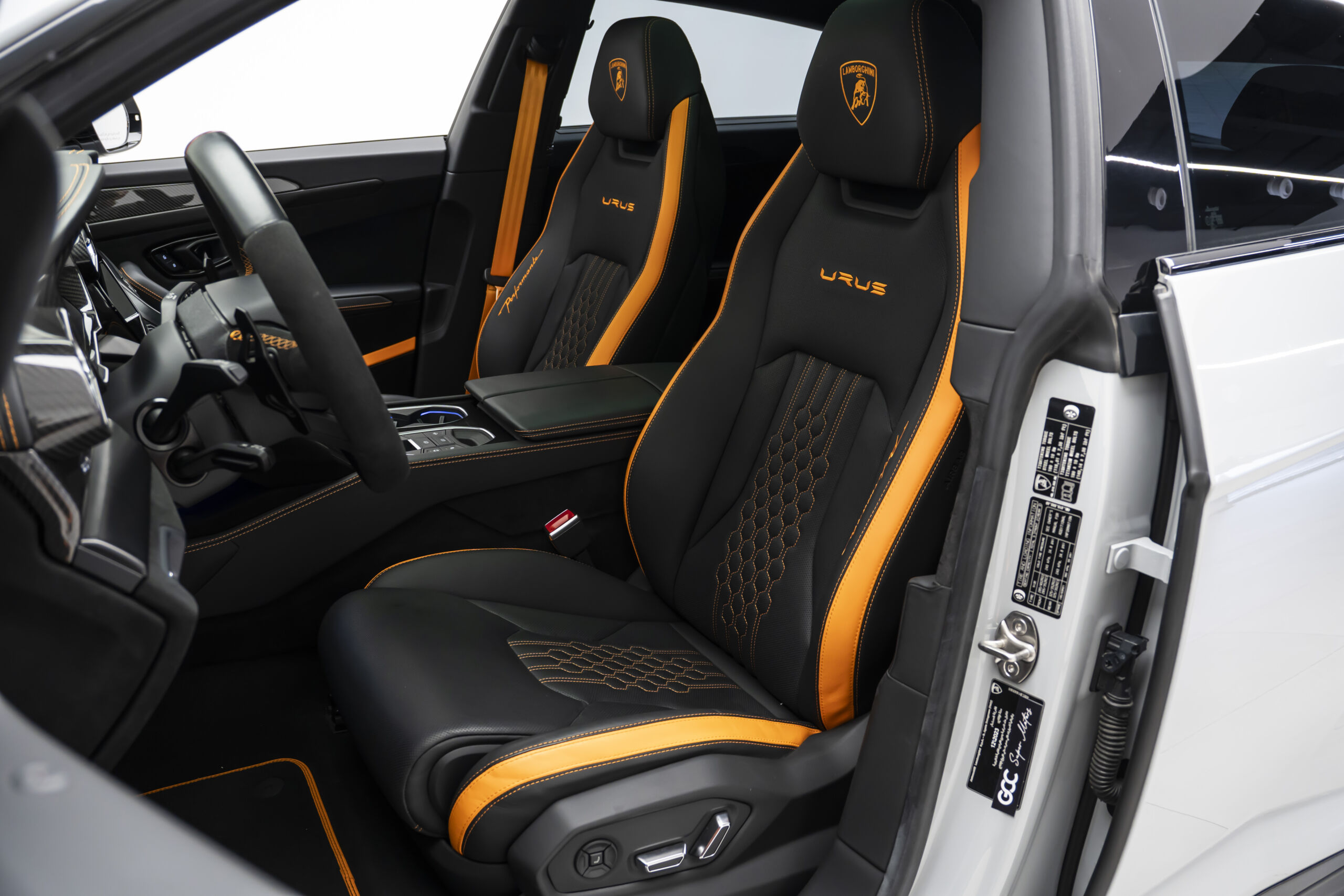 
								2024 Lamborghini Urus Performante full									