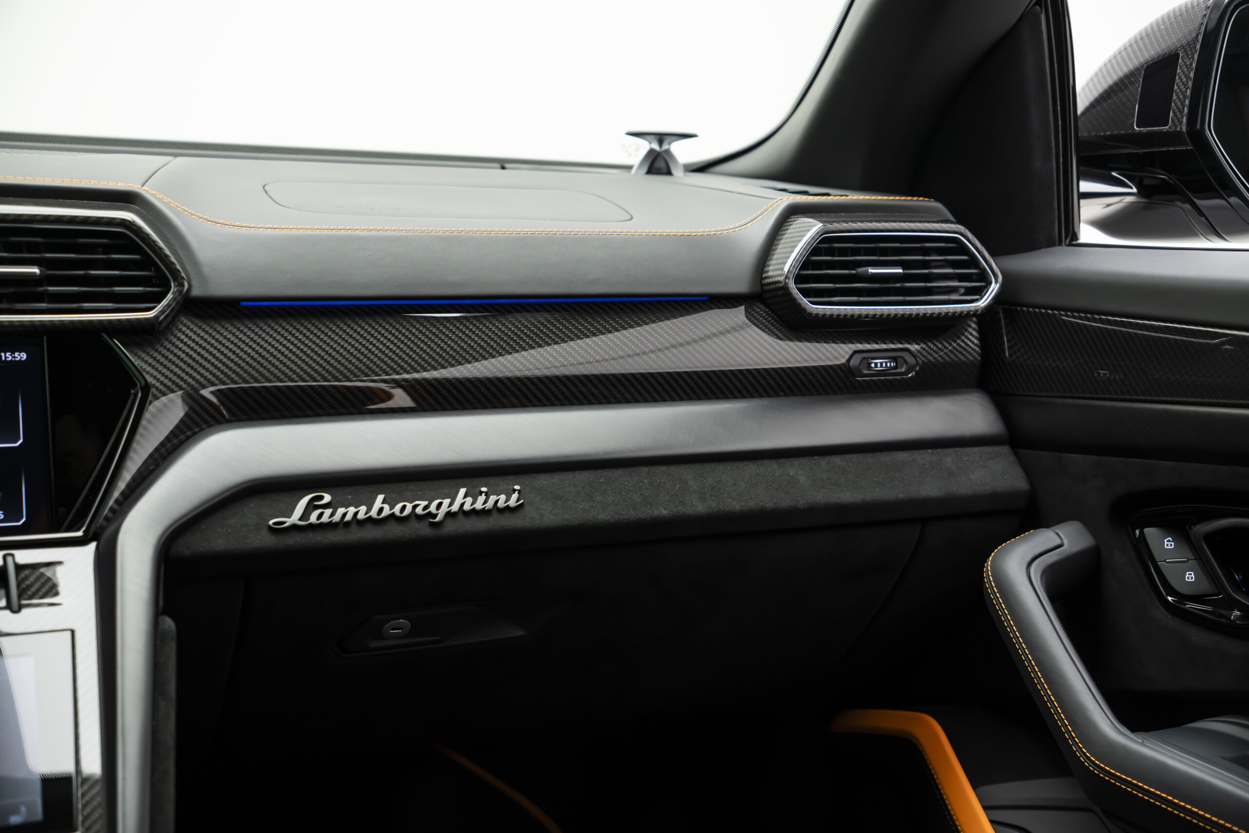 
								2024 Lamborghini Urus Performante full									