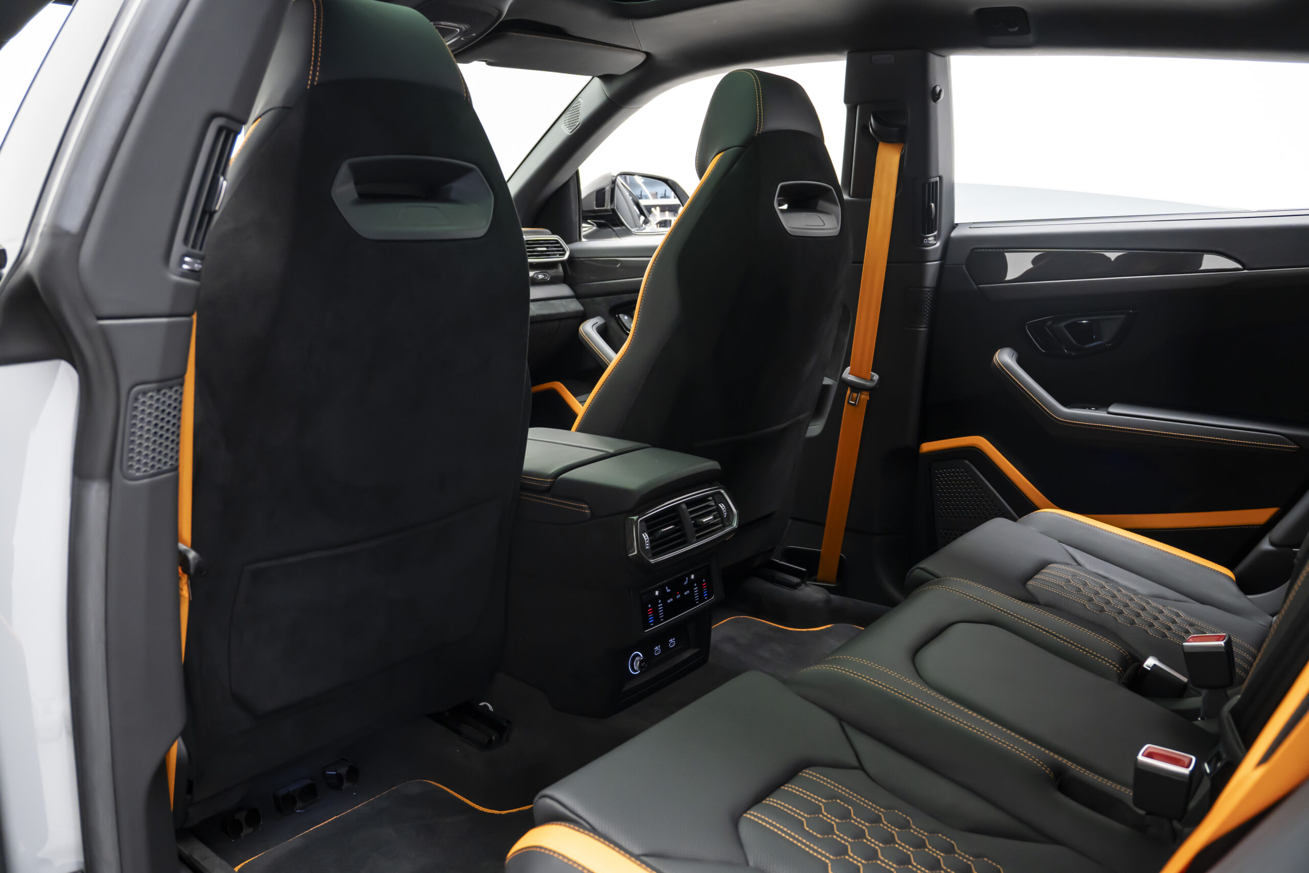 
								2024 Lamborghini Urus Performante full									