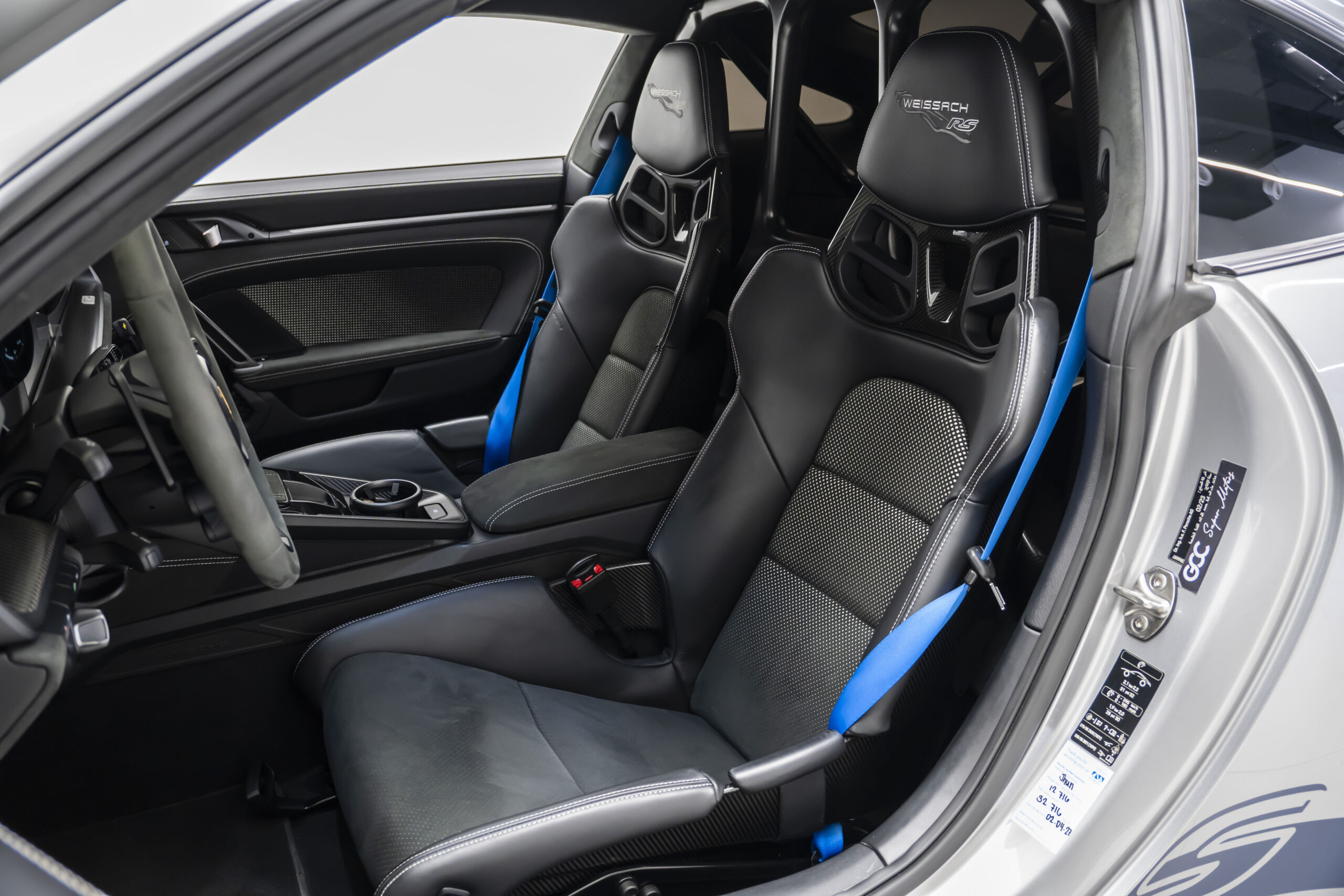 
								2023 Porsche 911 GT3 RS Weissach full									