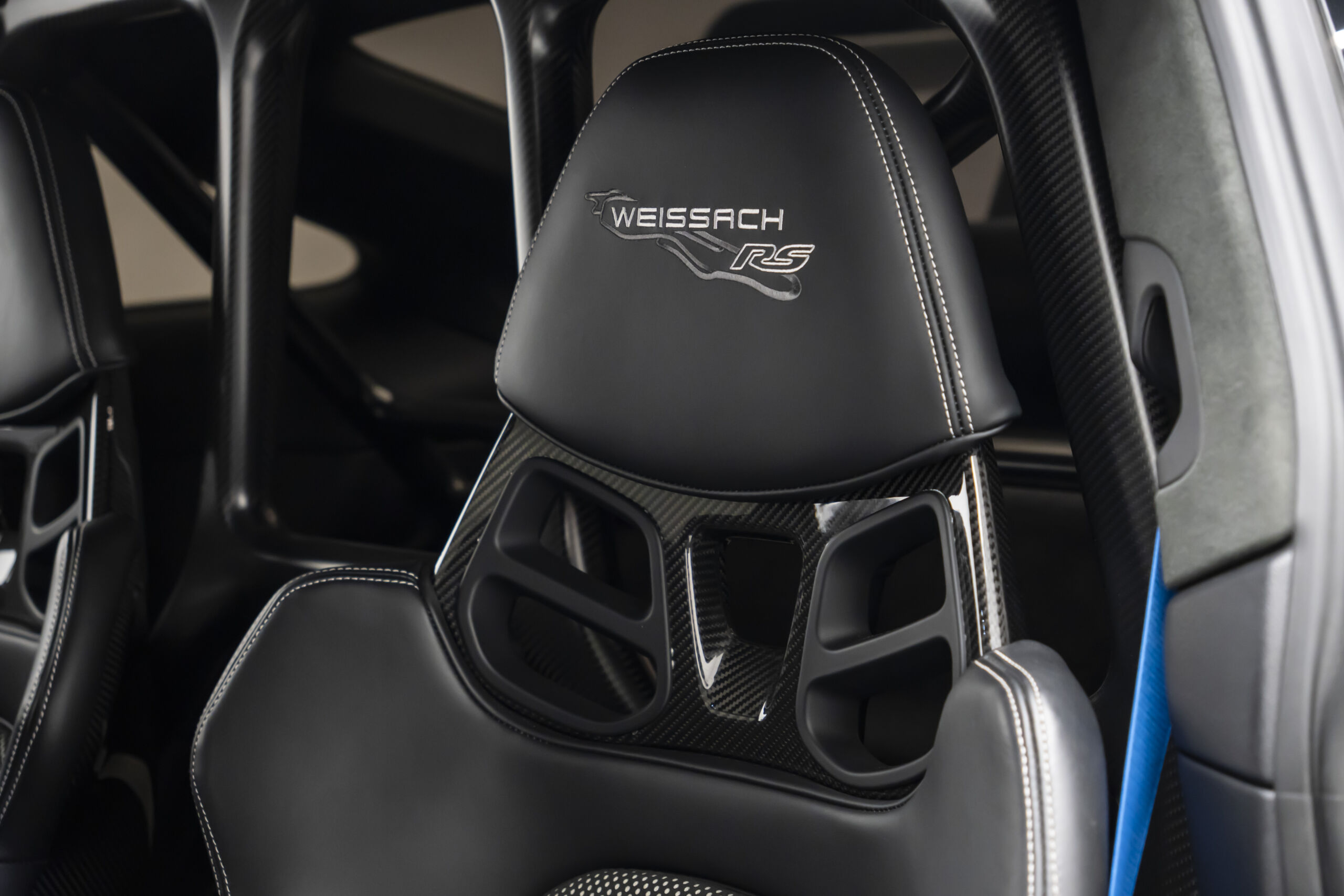 
								2023 Porsche 911 GT3 RS Weissach full									