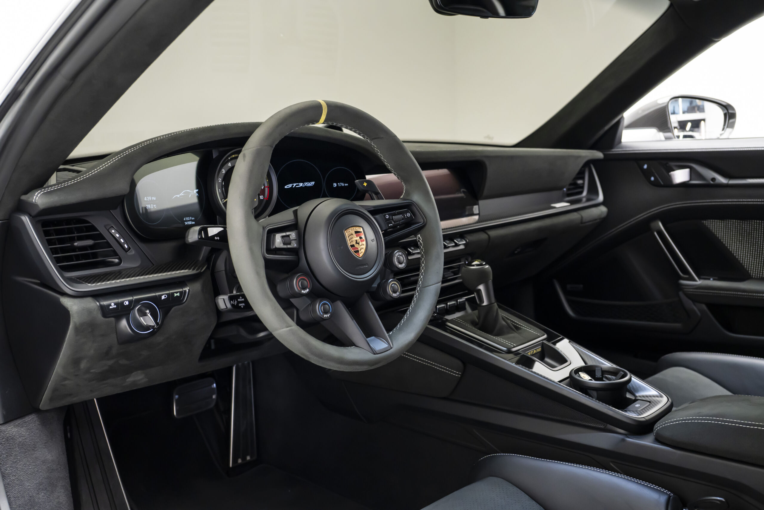 
								2023 Porsche 911 GT3 RS Weissach full									
