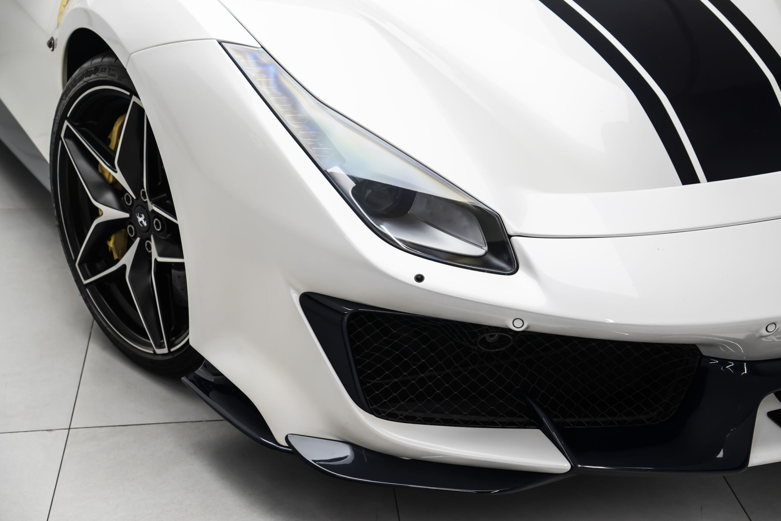 
								2020 Ferrari 488 Pista Aperta Atelier full									