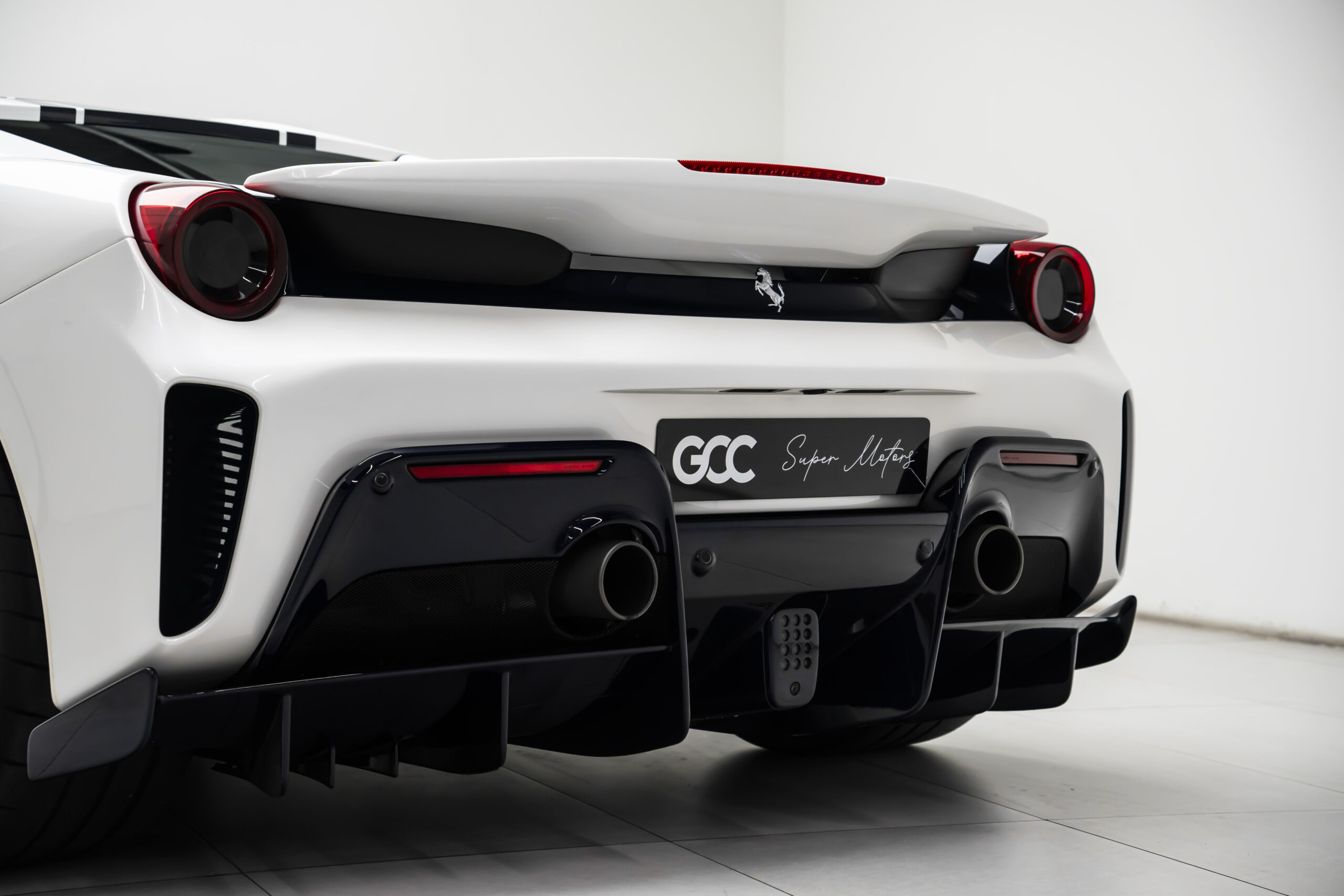 
								2020 Ferrari 488 Pista Aperta Atelier full									