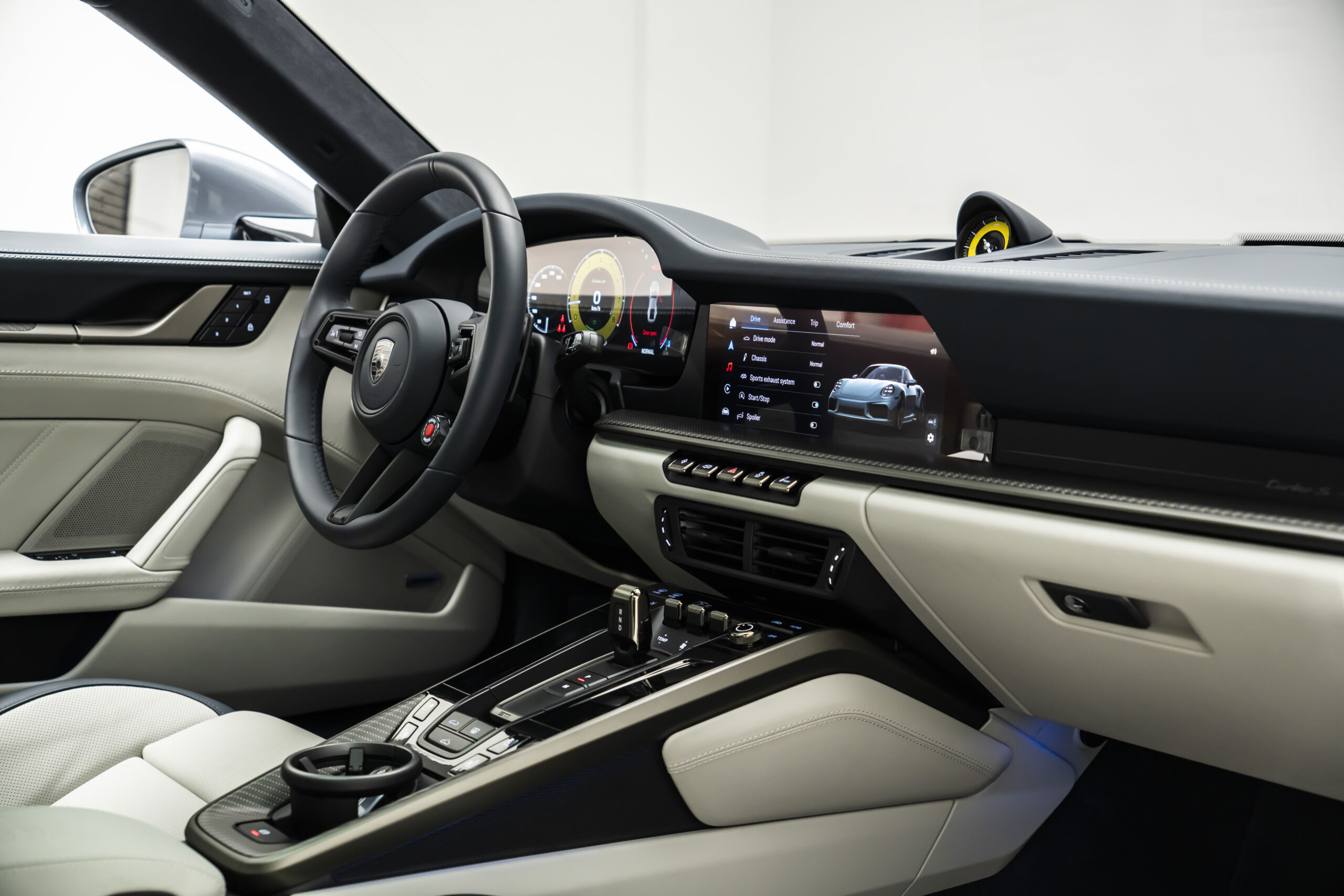 
								2026 Porsche 911 Turbo S Coupe full									
