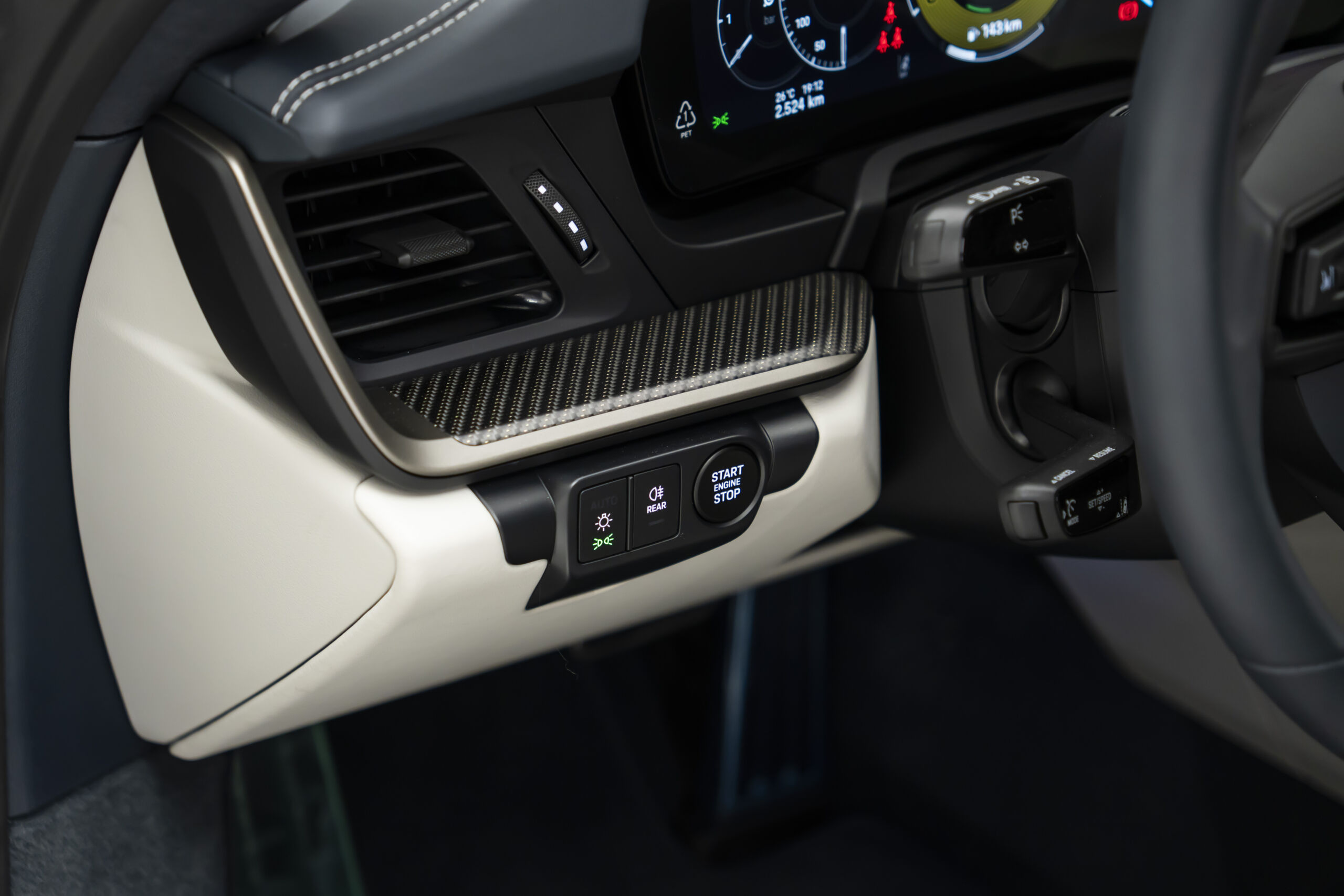 
								2026 Porsche 911 Turbo S Coupe full									