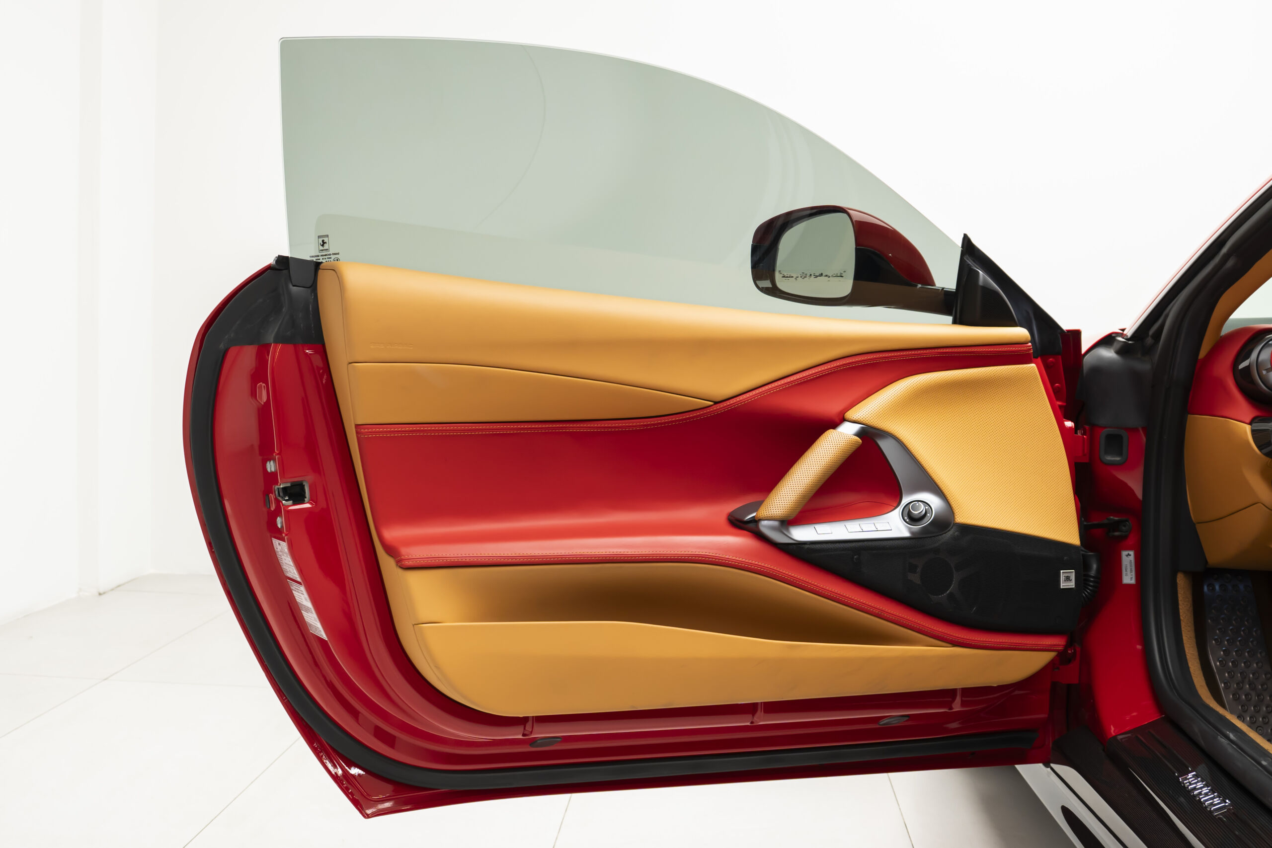 
								2019 Ferrari 812 Superfast full									
