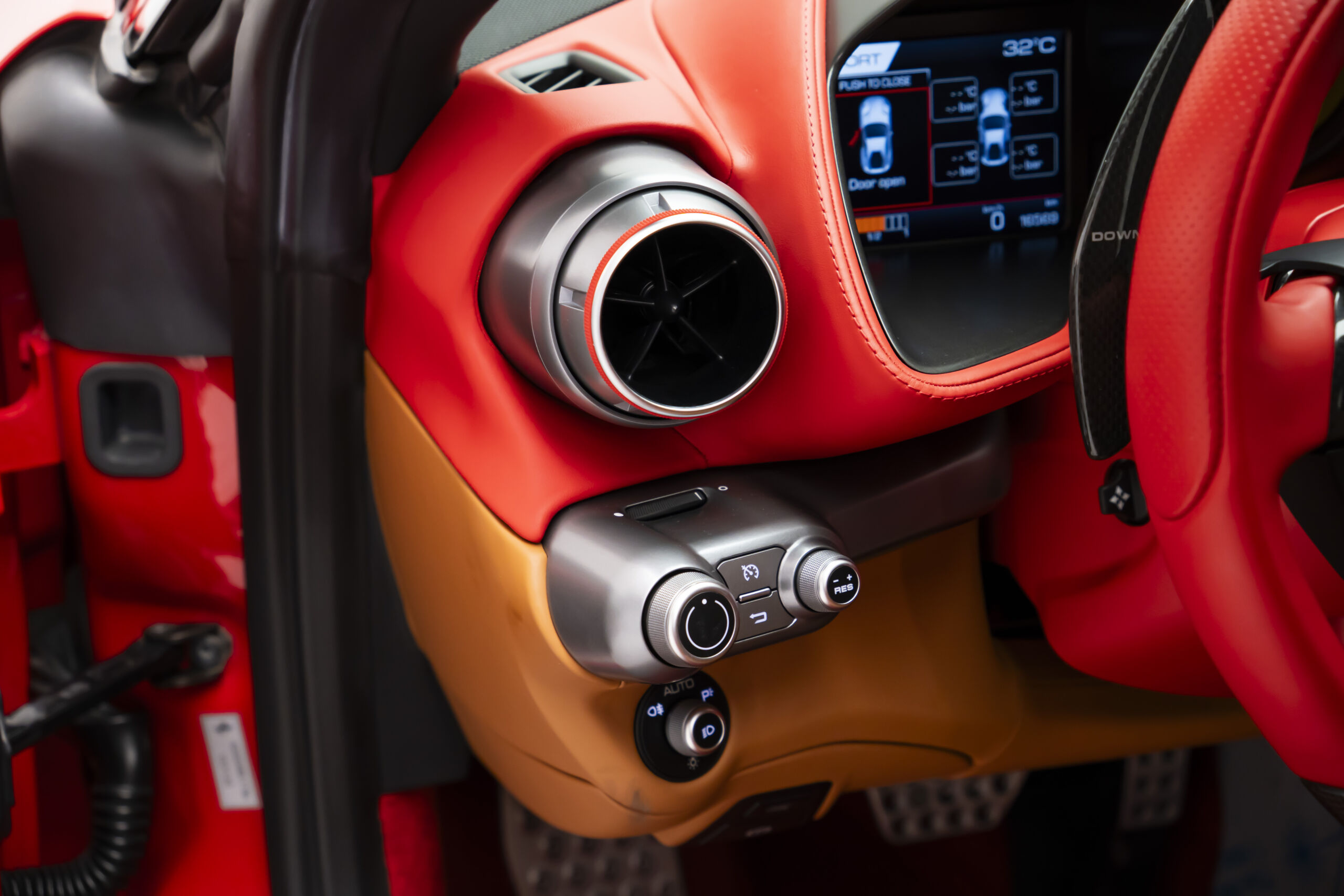 
								2018 Ferrari 812 Superfast full									