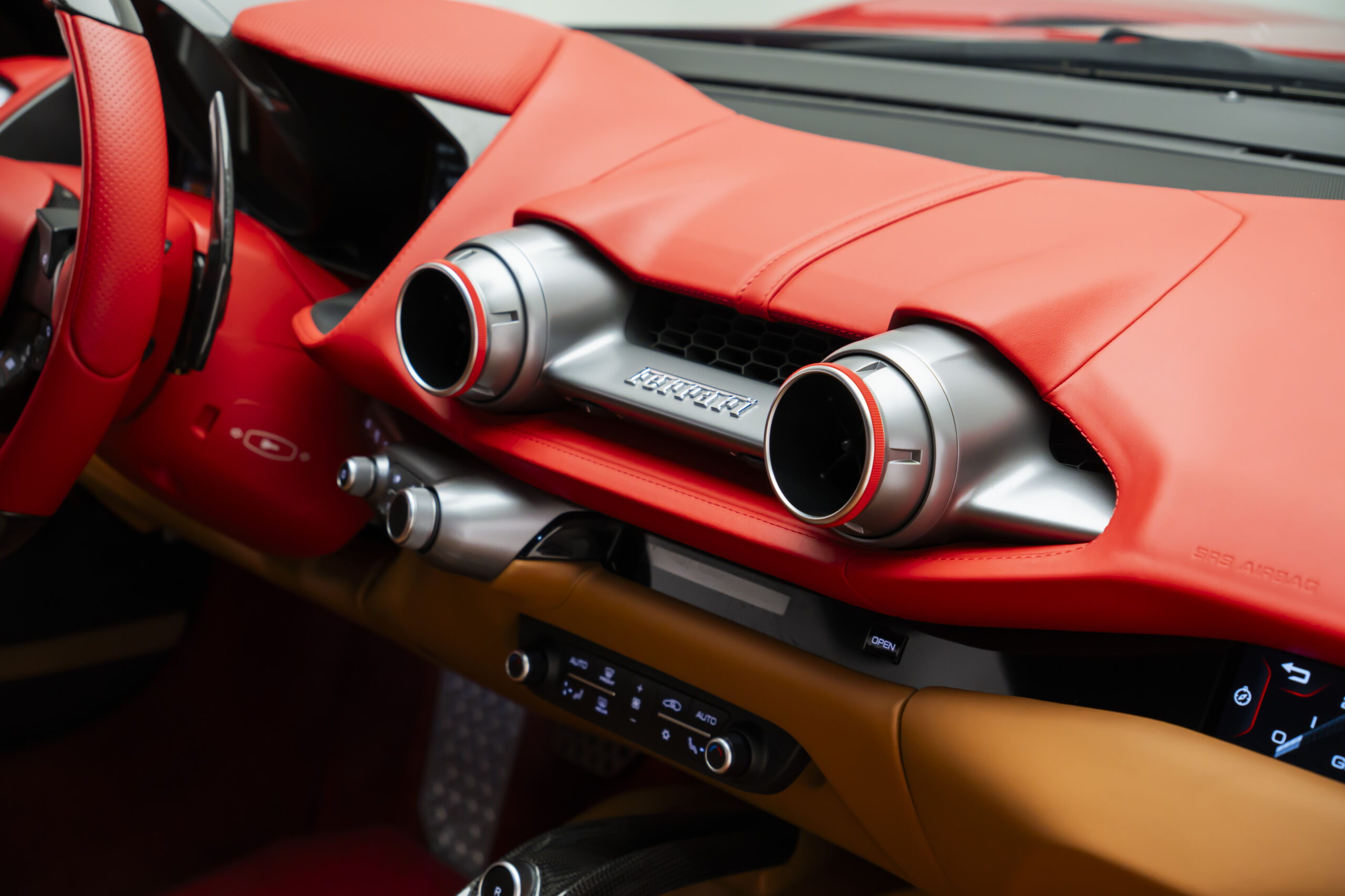 
								2018 Ferrari 812 Superfast full									