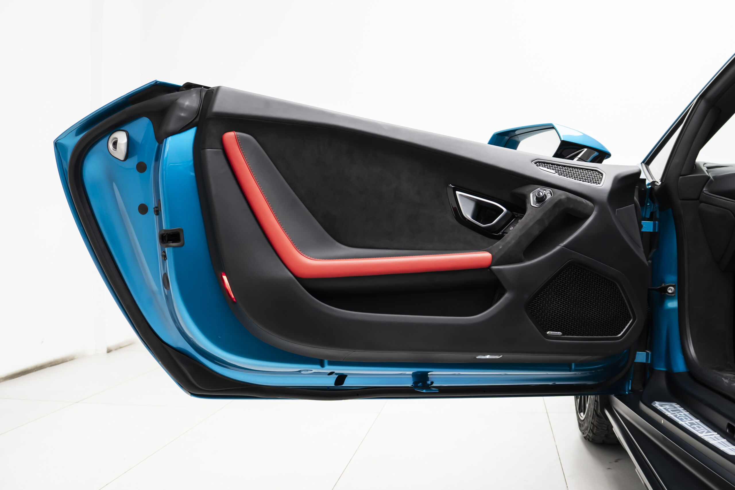 
								2023 Lamborghini Huracan Sterrato full									