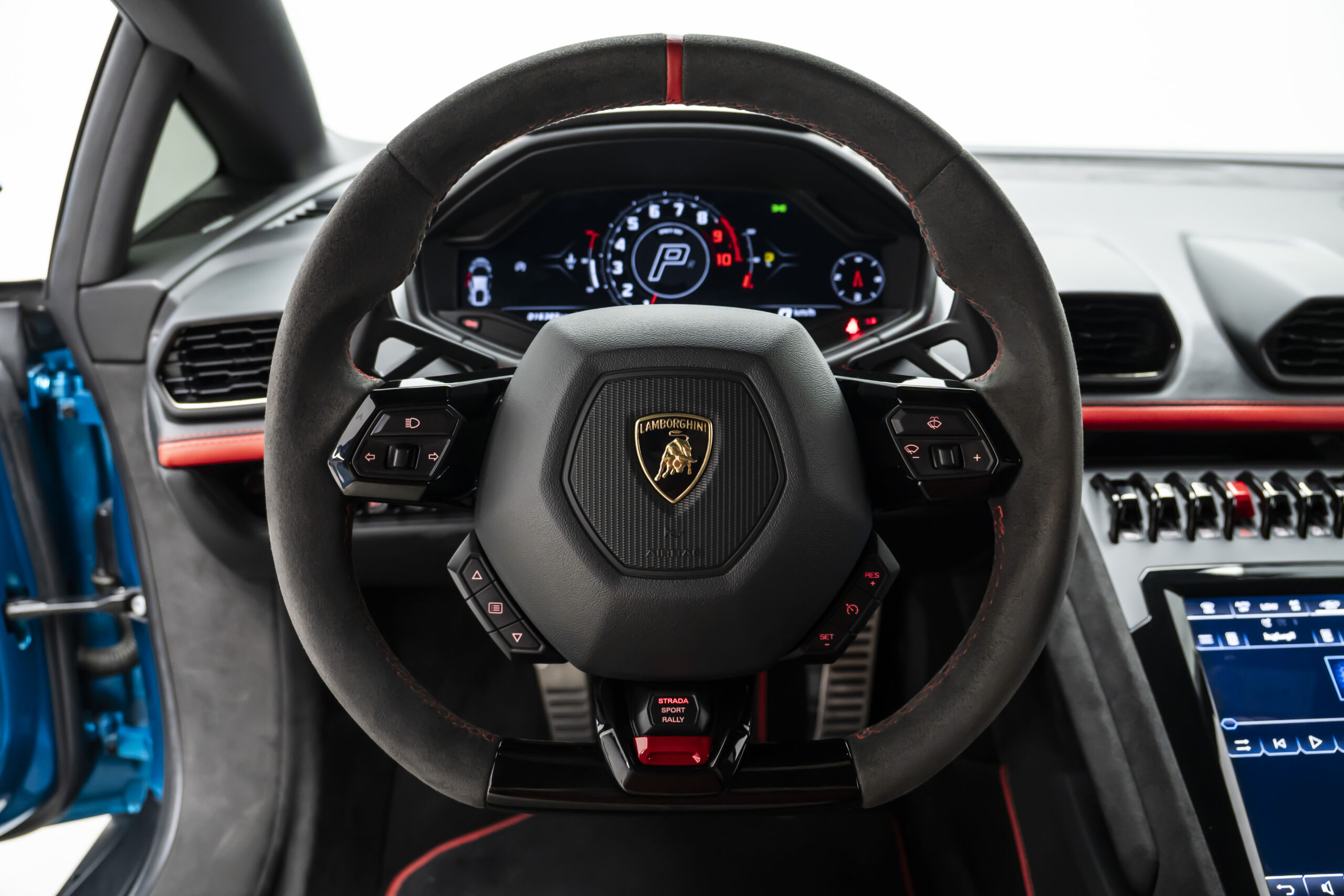 
								2023 Lamborghini Huracan Sterrato full									