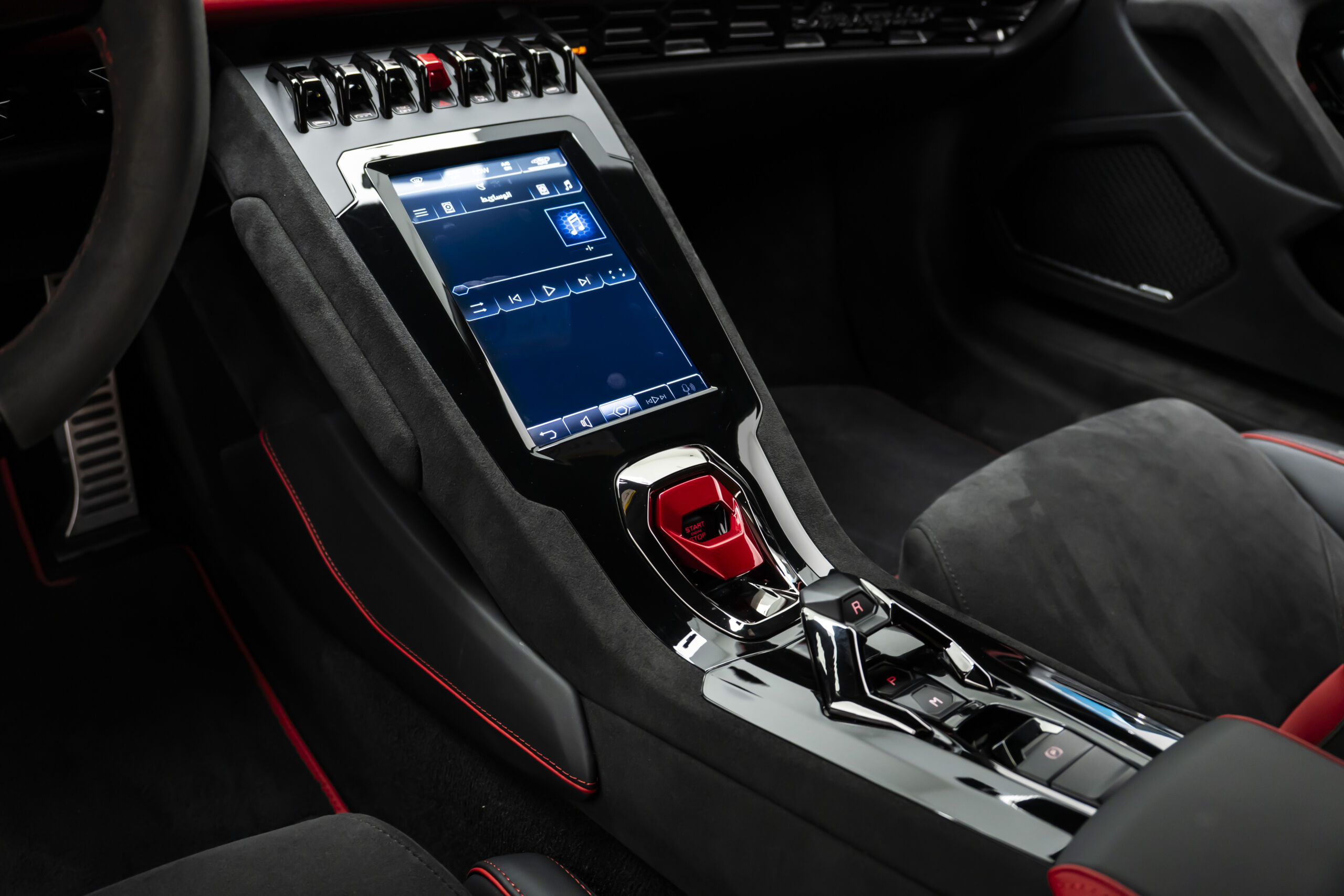 
								2023 Lamborghini Huracan Sterrato full									