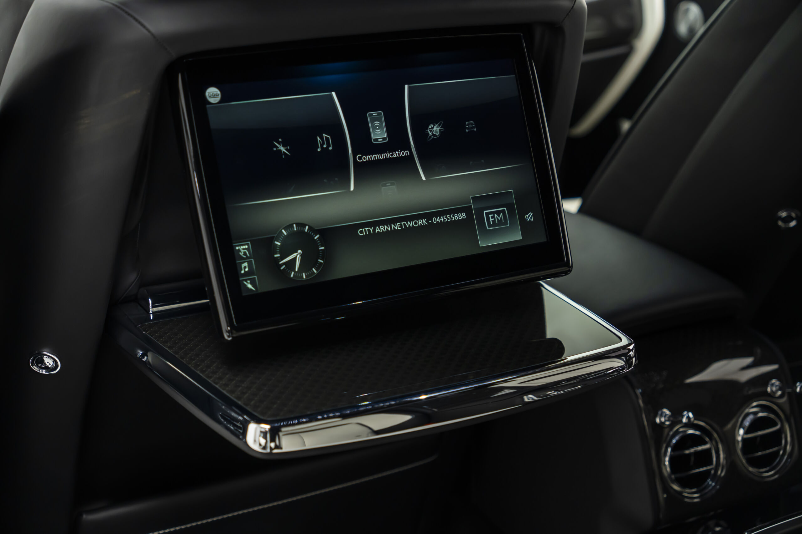 
								2024 Rolls-Royce Cullinan Black Badge full									