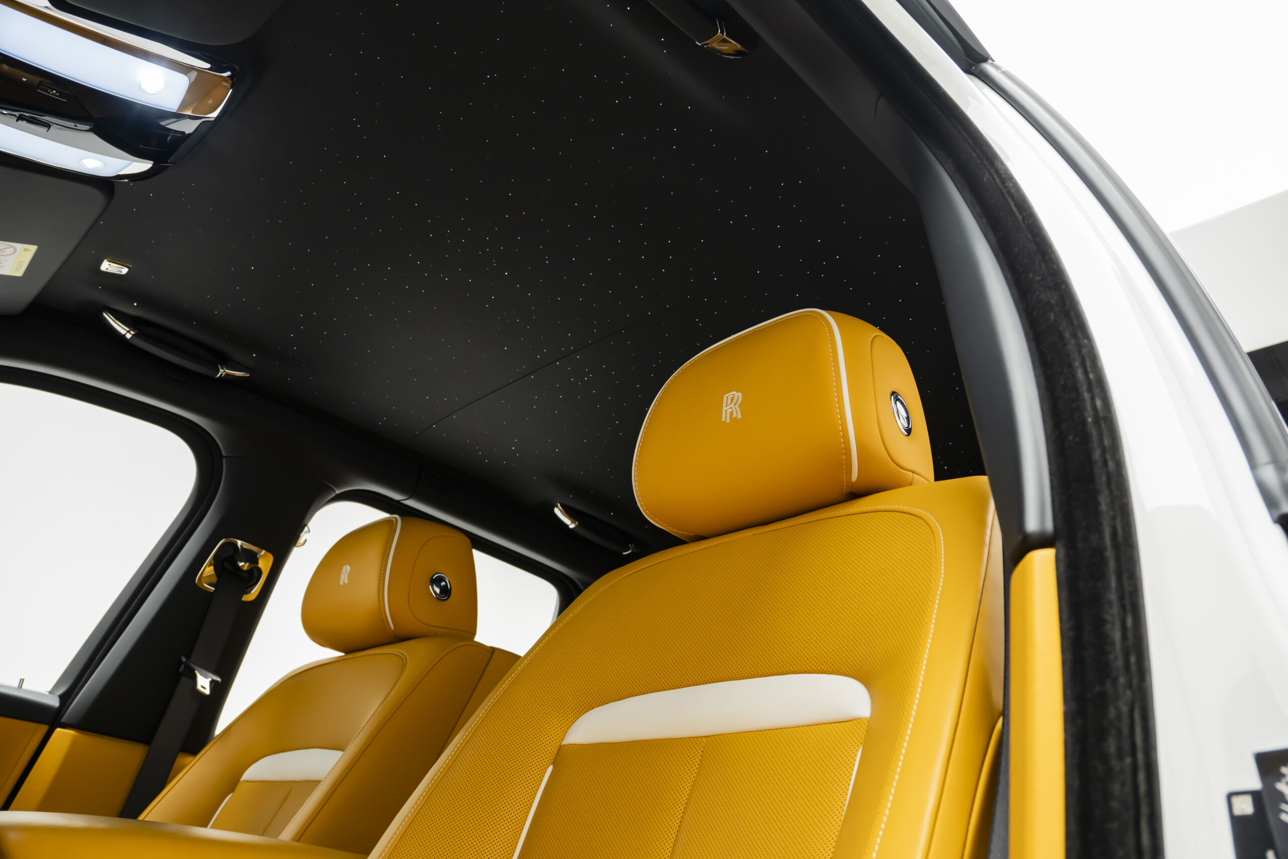 
								2024 Rolls-Royce Cullinan Black Badge full									