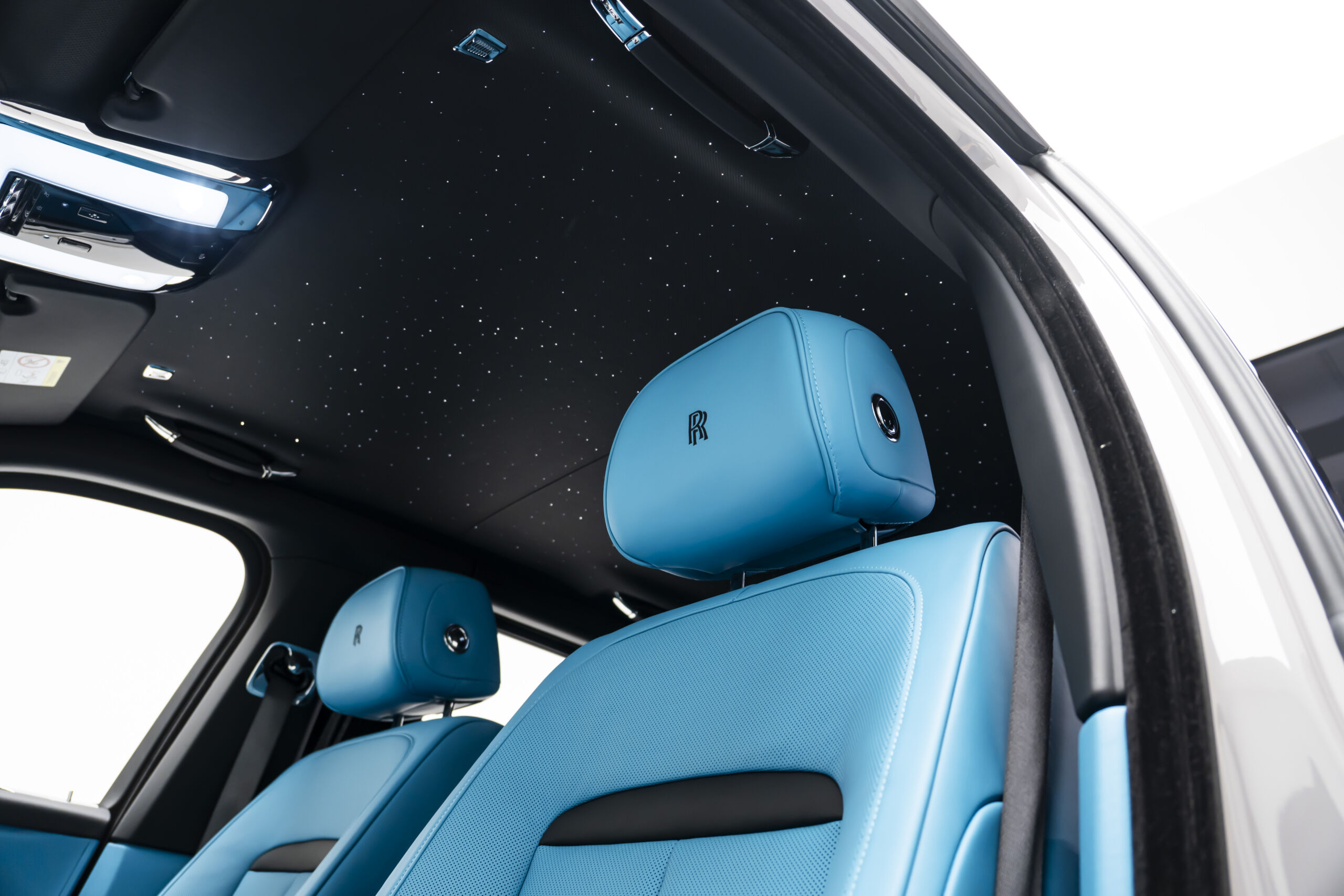 
								2025 Rolls-Royce Black Badge Cullinan Series II full									