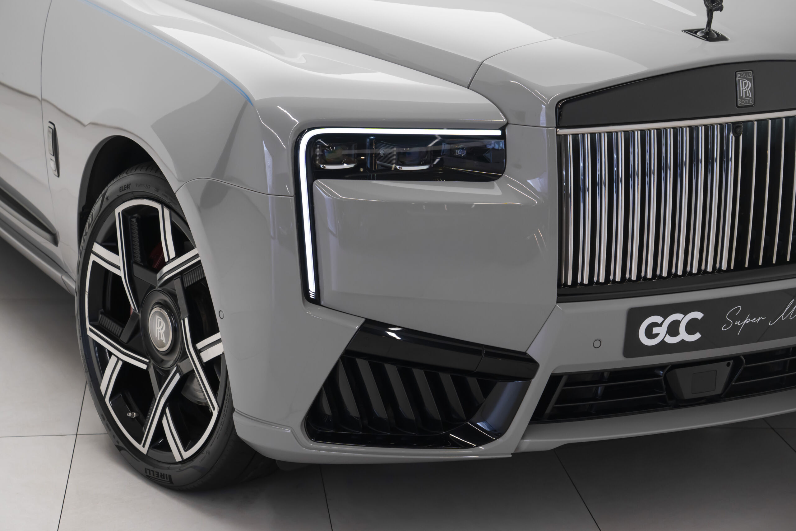 
								2025 Rolls-Royce Black Badge Cullinan Series II full									