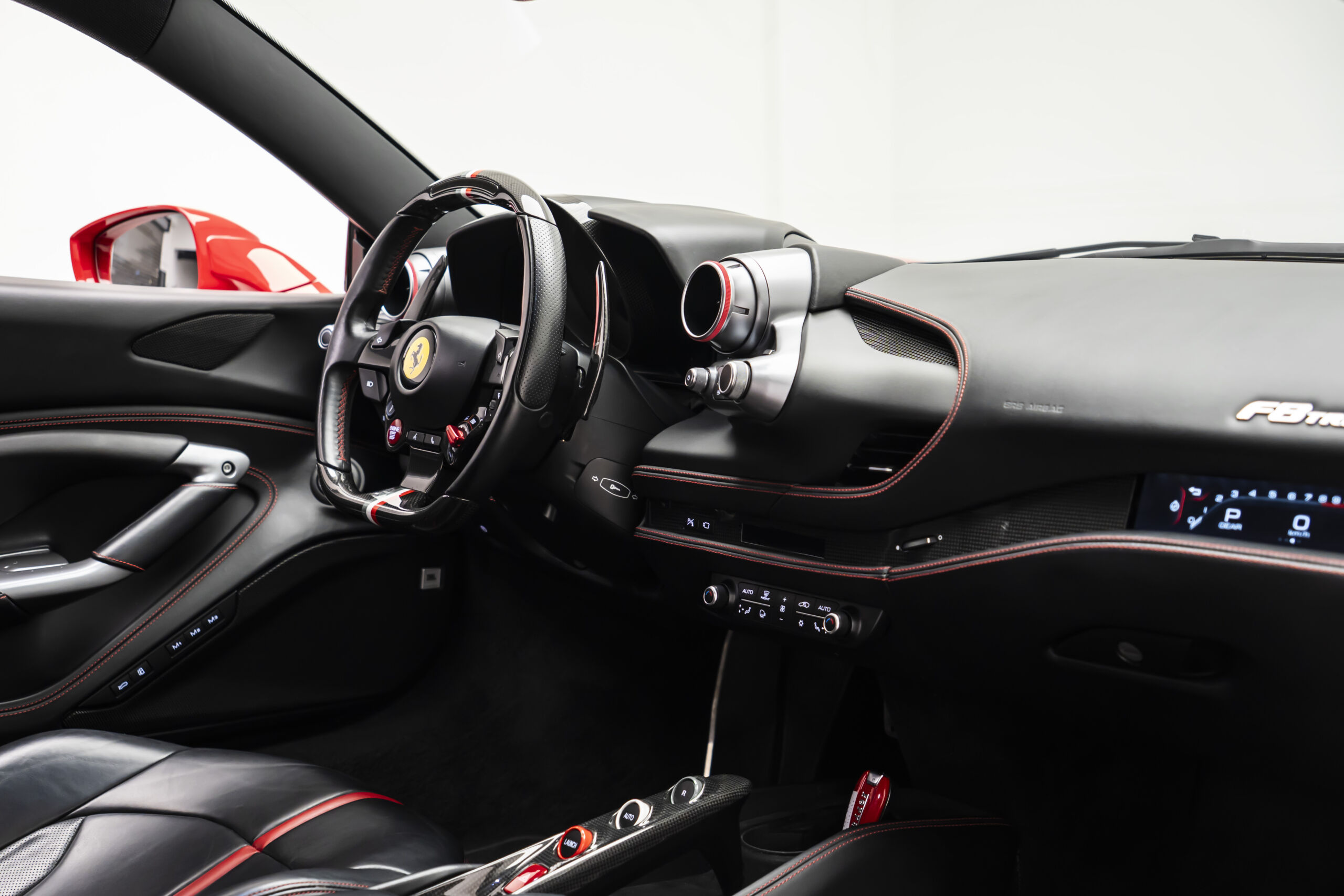 
								2021 Ferrari F8 Tributo full									