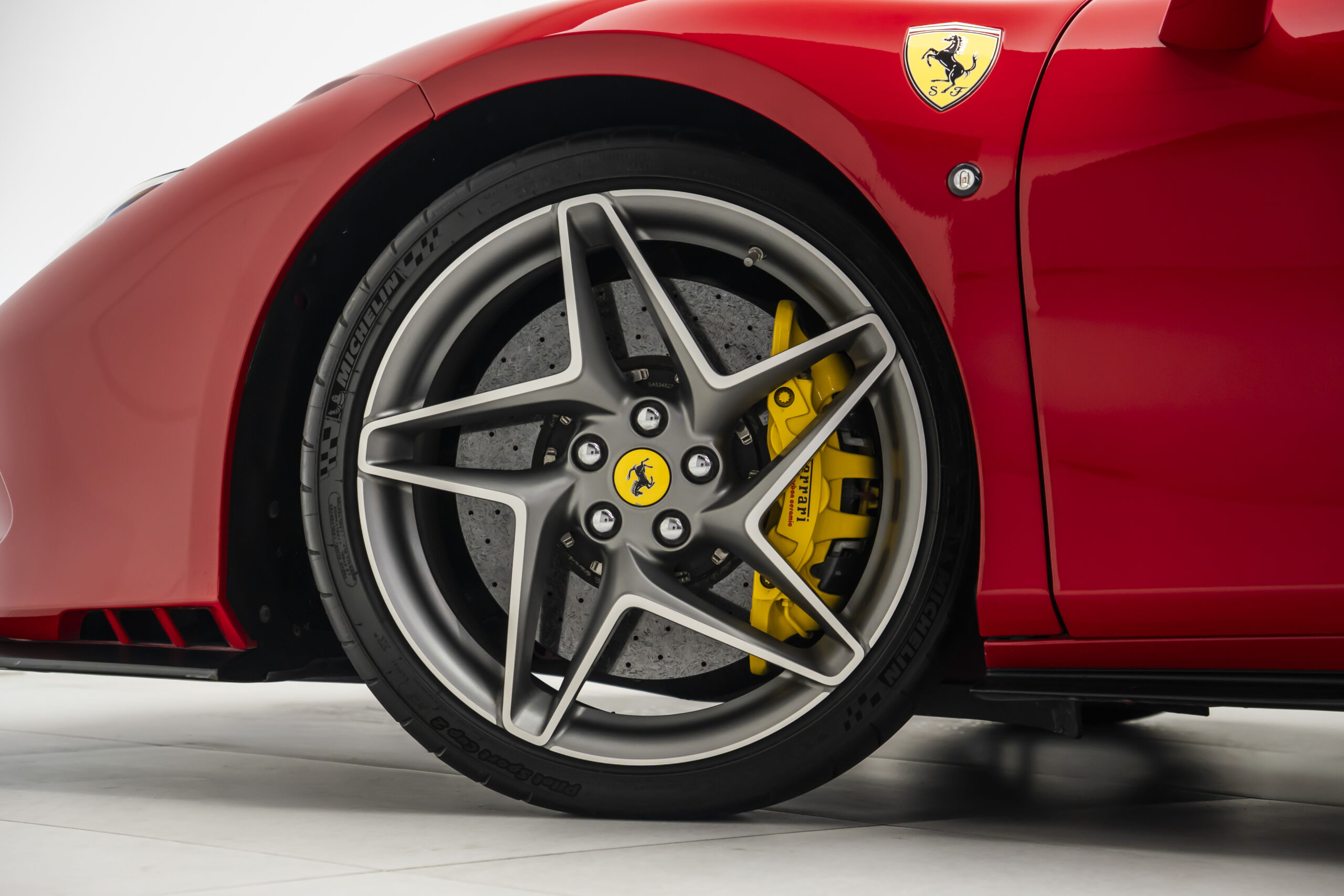 
								2021 Ferrari F8 Tributo full									