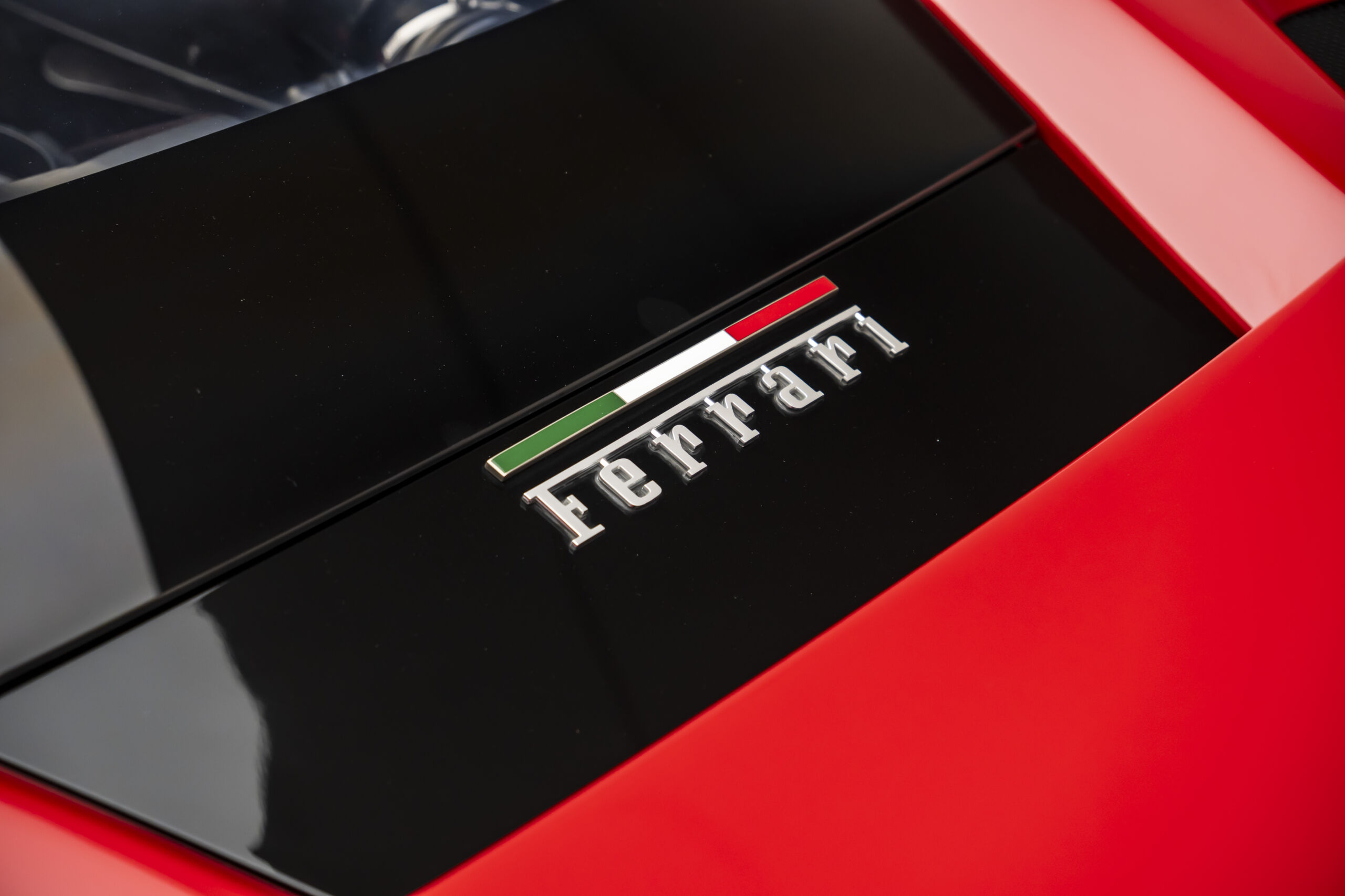 
								2021 Ferrari F8 Tributo full									