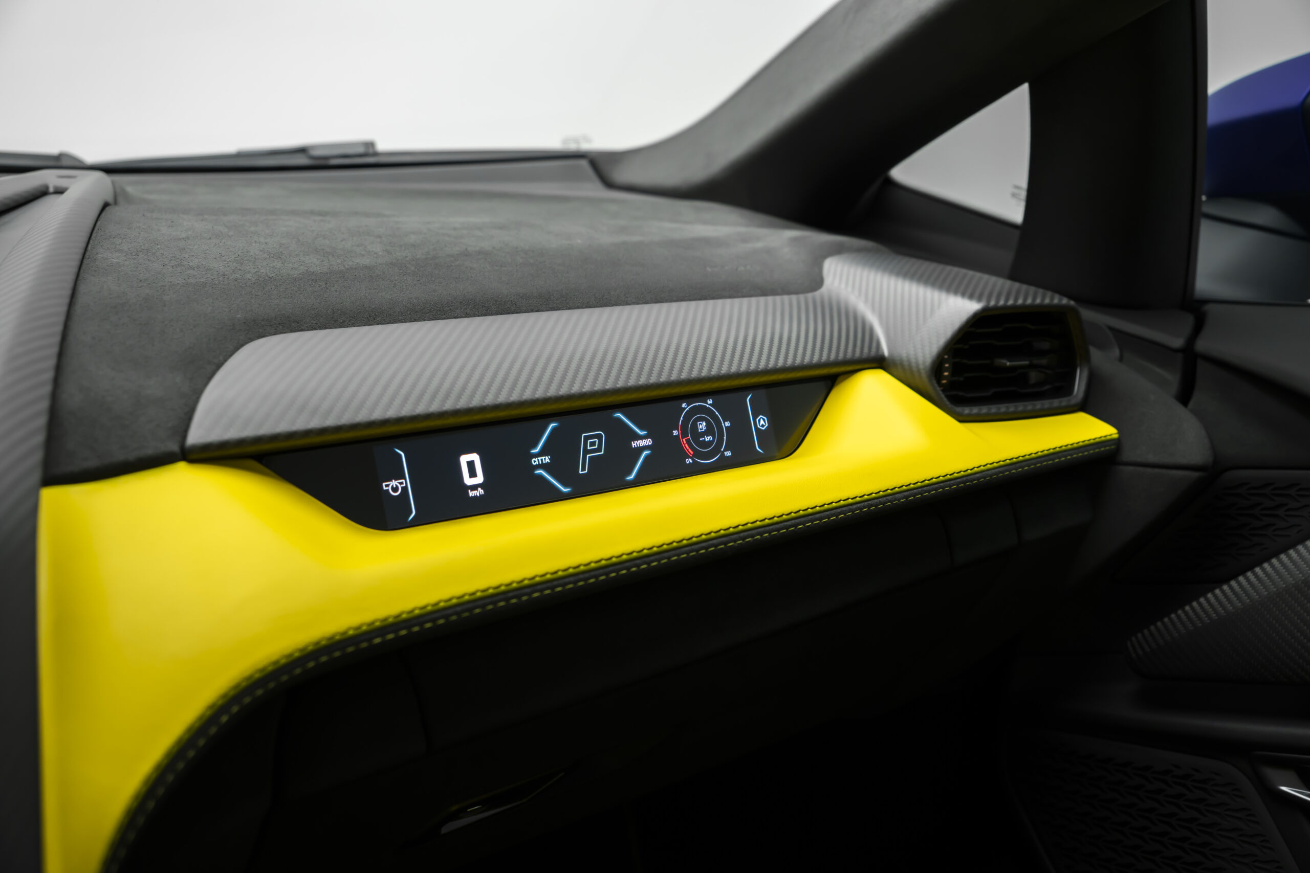 
								2025 Lamborghini Revuelto Ad Personam full									