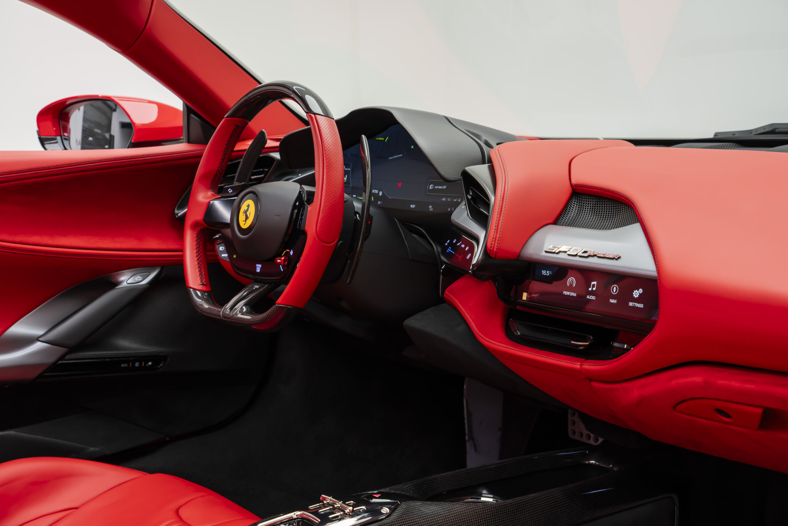 
								2023 Ferrari SF90 Spider full									