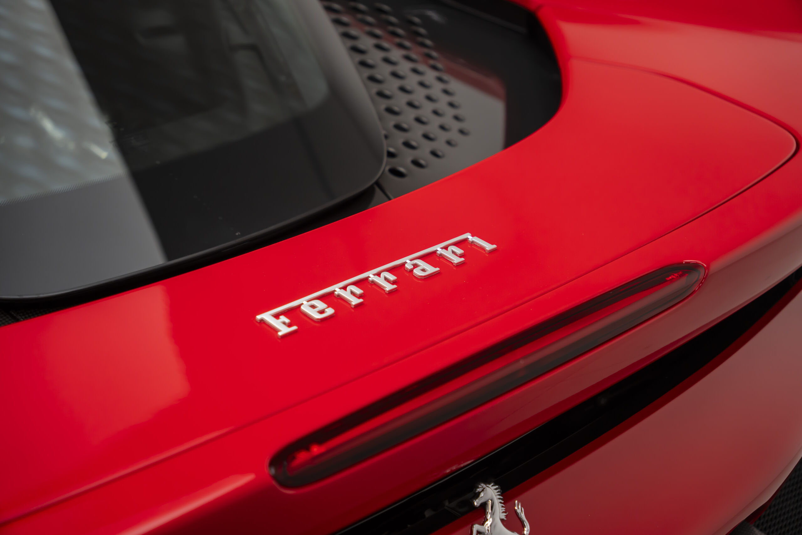 
								2023 Ferrari SF90 Spider full									