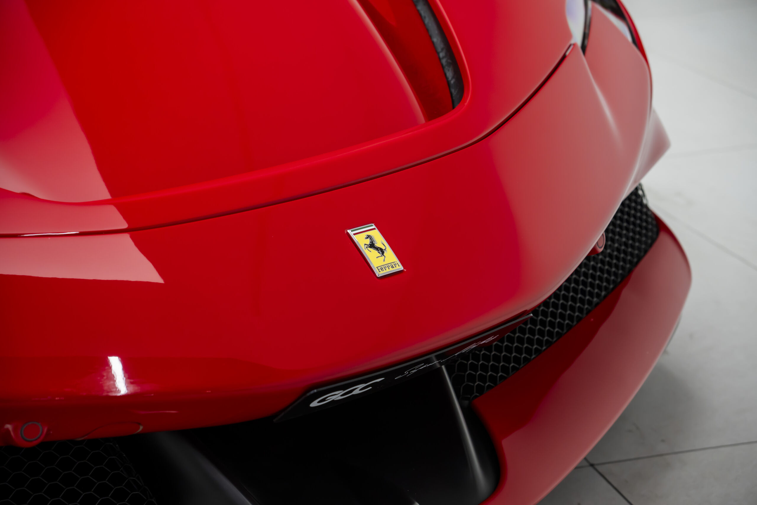 
								2023 Ferrari SF90 Spider full									
