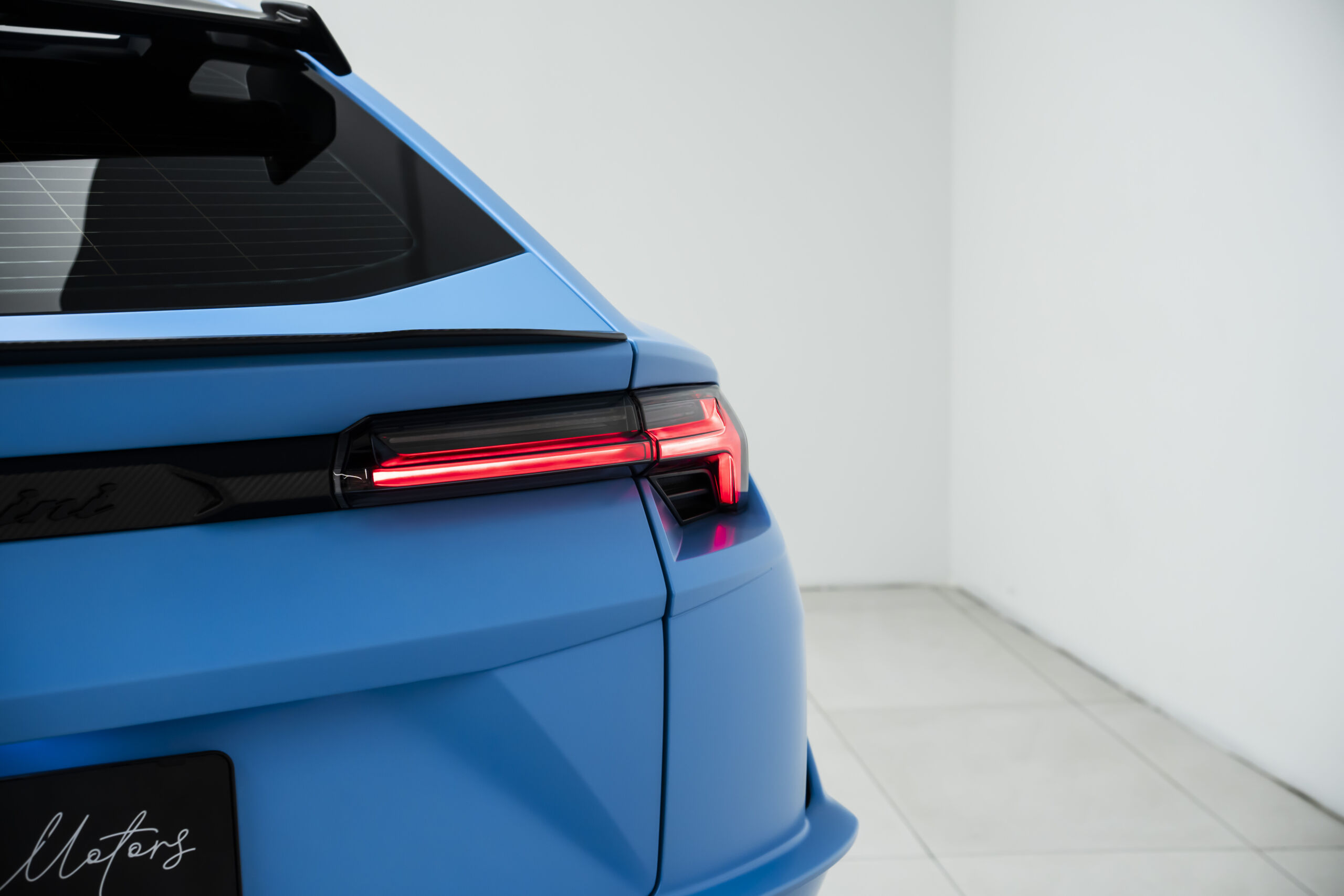 
								2024 Lamborghini Urus Performante full									
