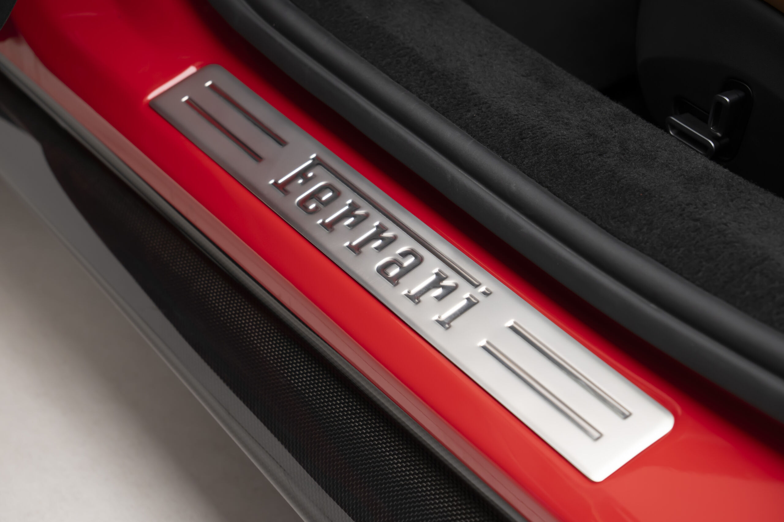 
								2024 FERRARI 296 GTS full									