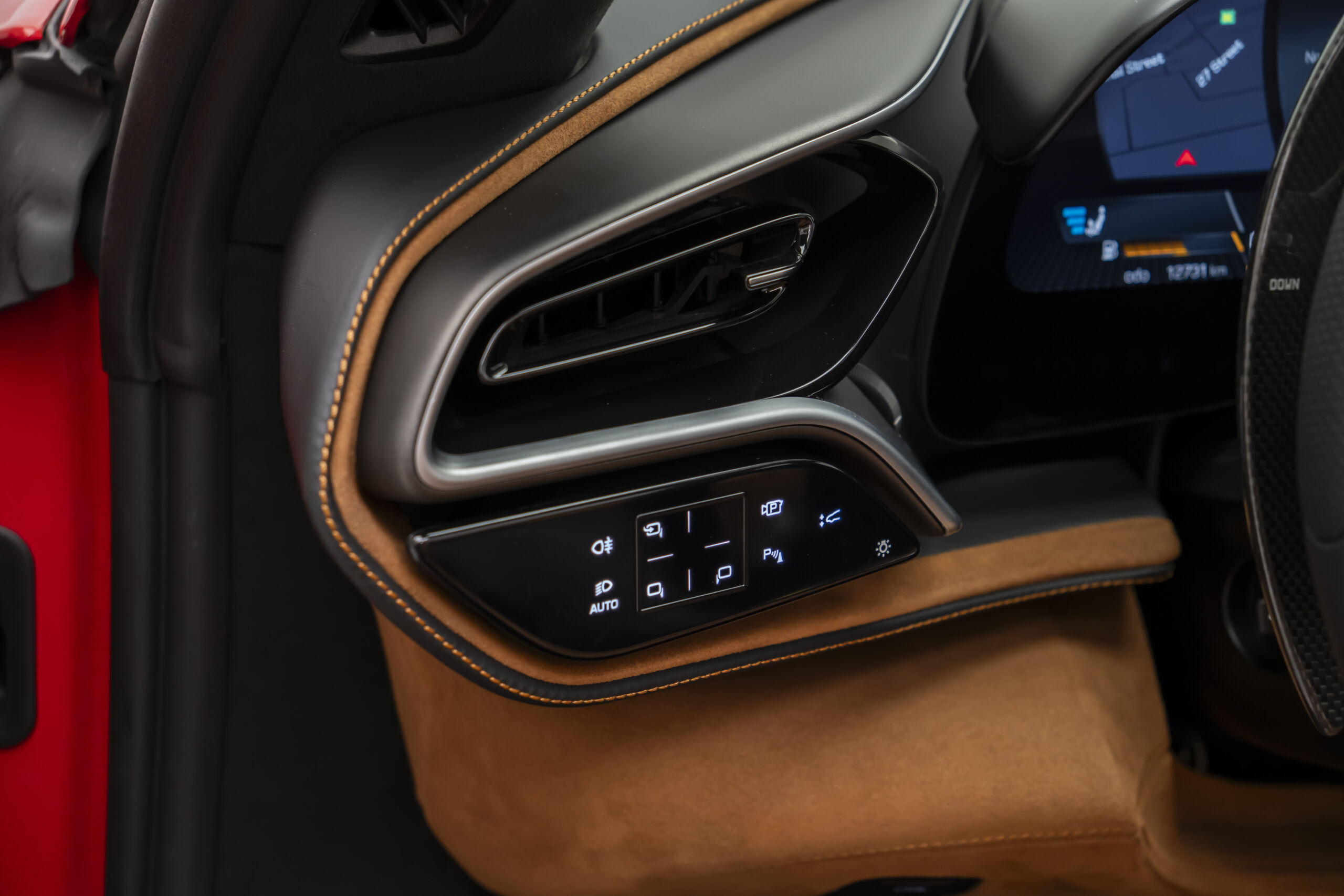 
								2024 FERRARI 296 GTS full									