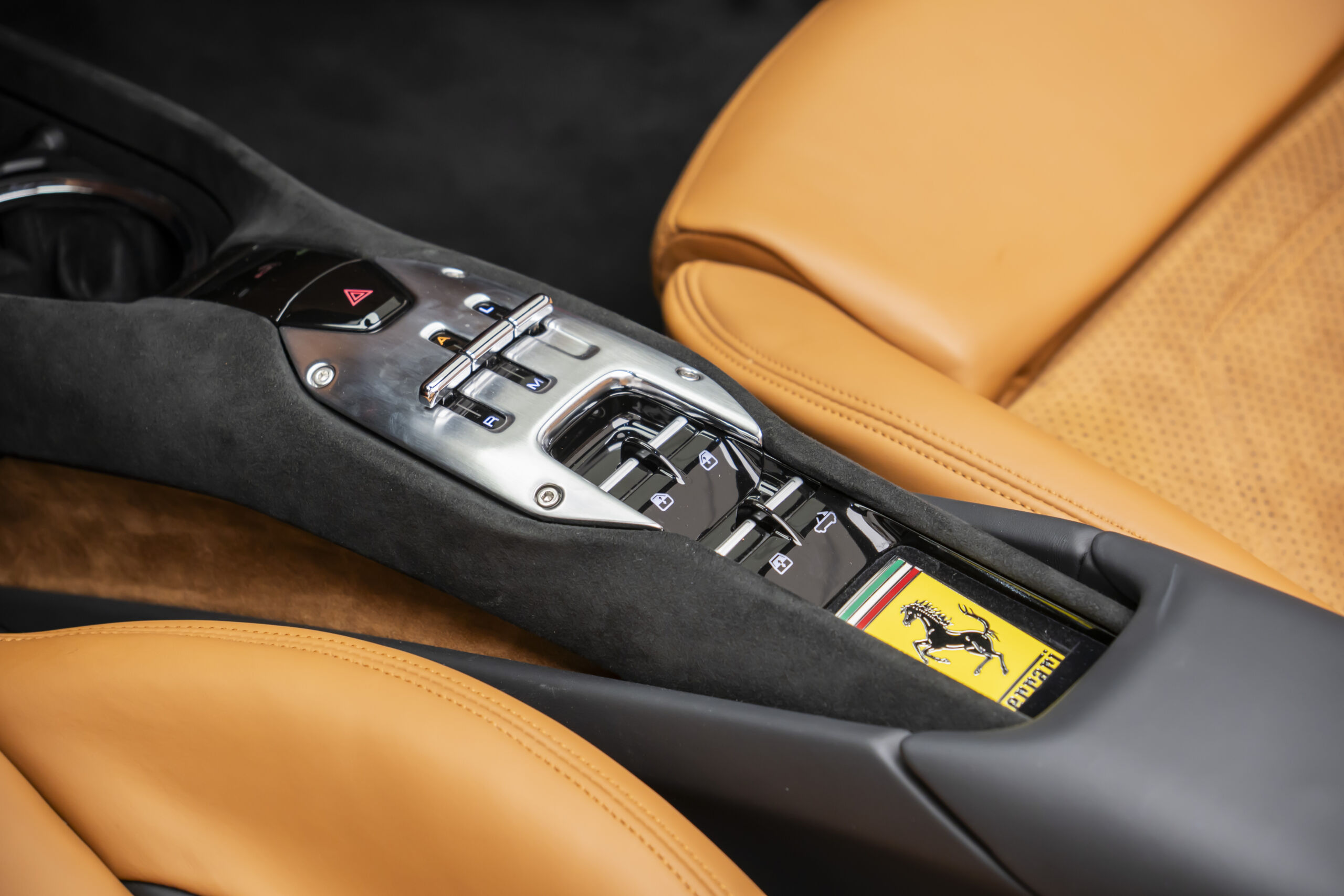 
								2024 FERRARI 296 GTS full									