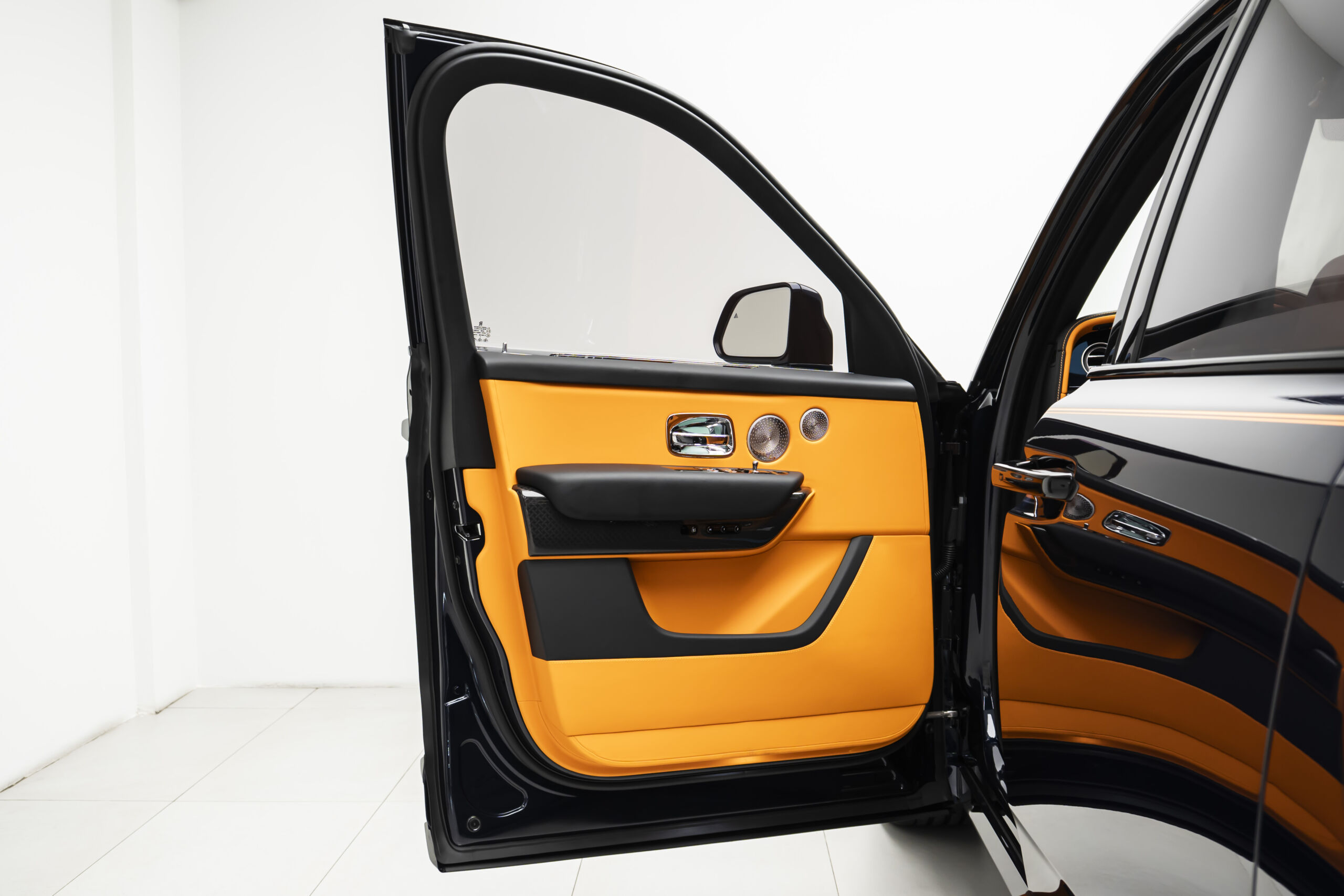 
								BRAND NEW 2026 ROLLS-ROYCE BLACK BADGE CULLINAN SERIES II full									