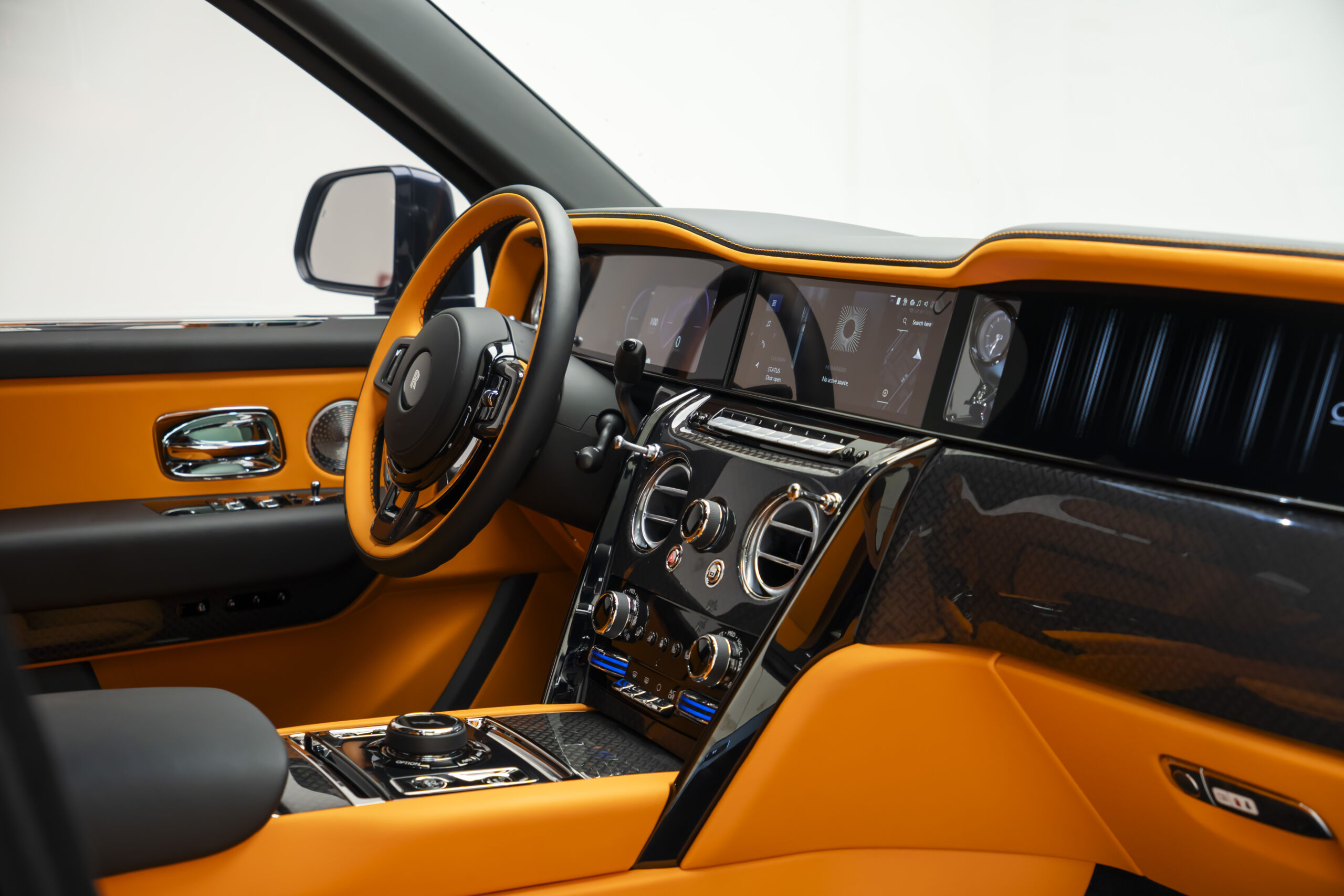 
								BRAND NEW 2026 ROLLS-ROYCE BLACK BADGE CULLINAN SERIES II full									