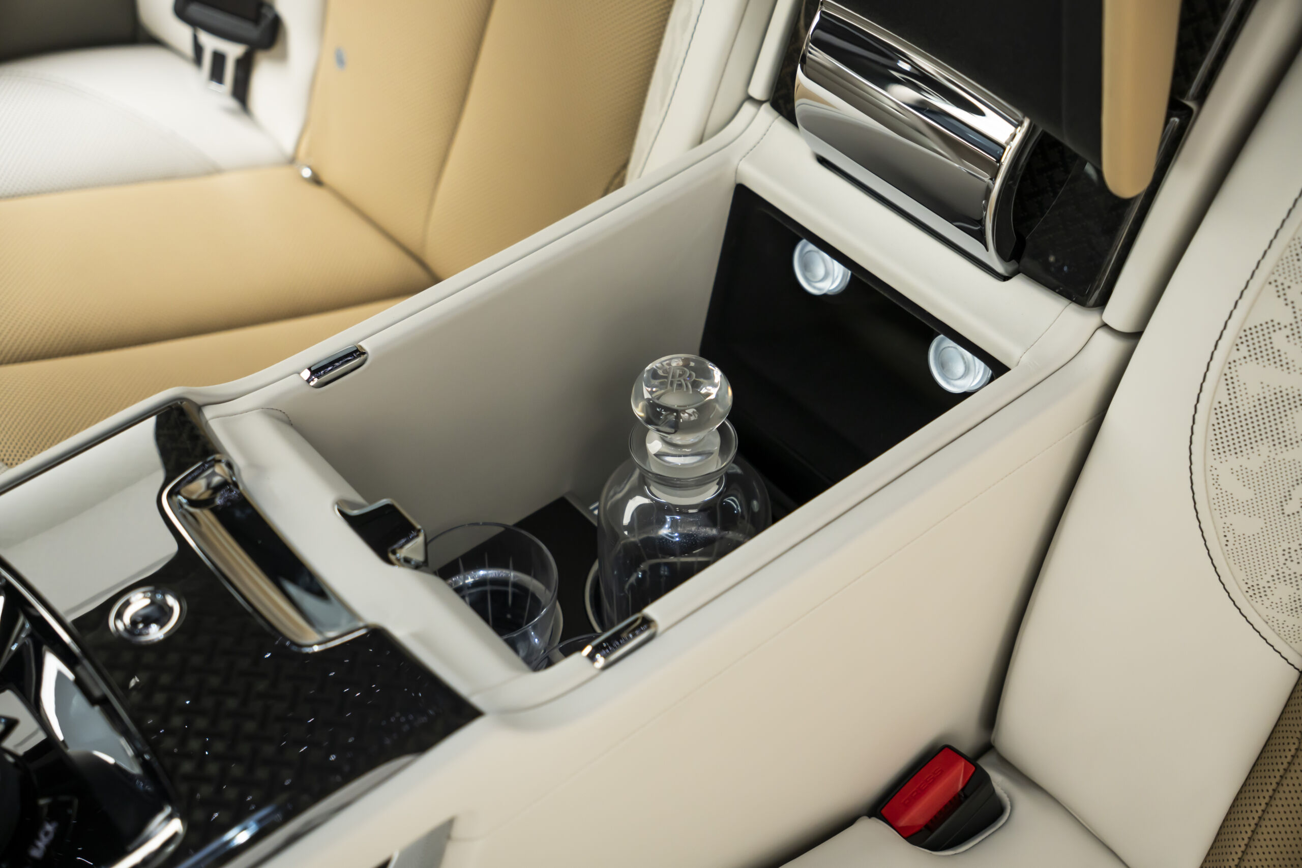 
								2026 ROLLS ROYCE CULLINAN BLACK BADGE SERIES II full									