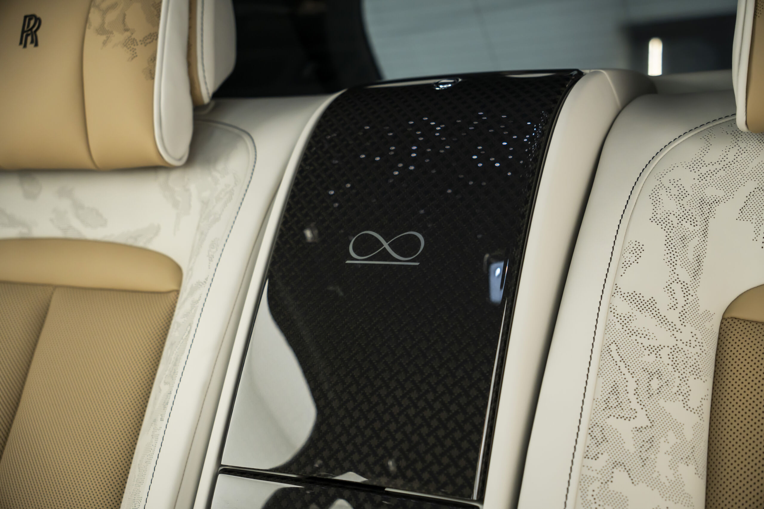 
								2026 ROLLS ROYCE CULLINAN BLACK BADGE SERIES II full									