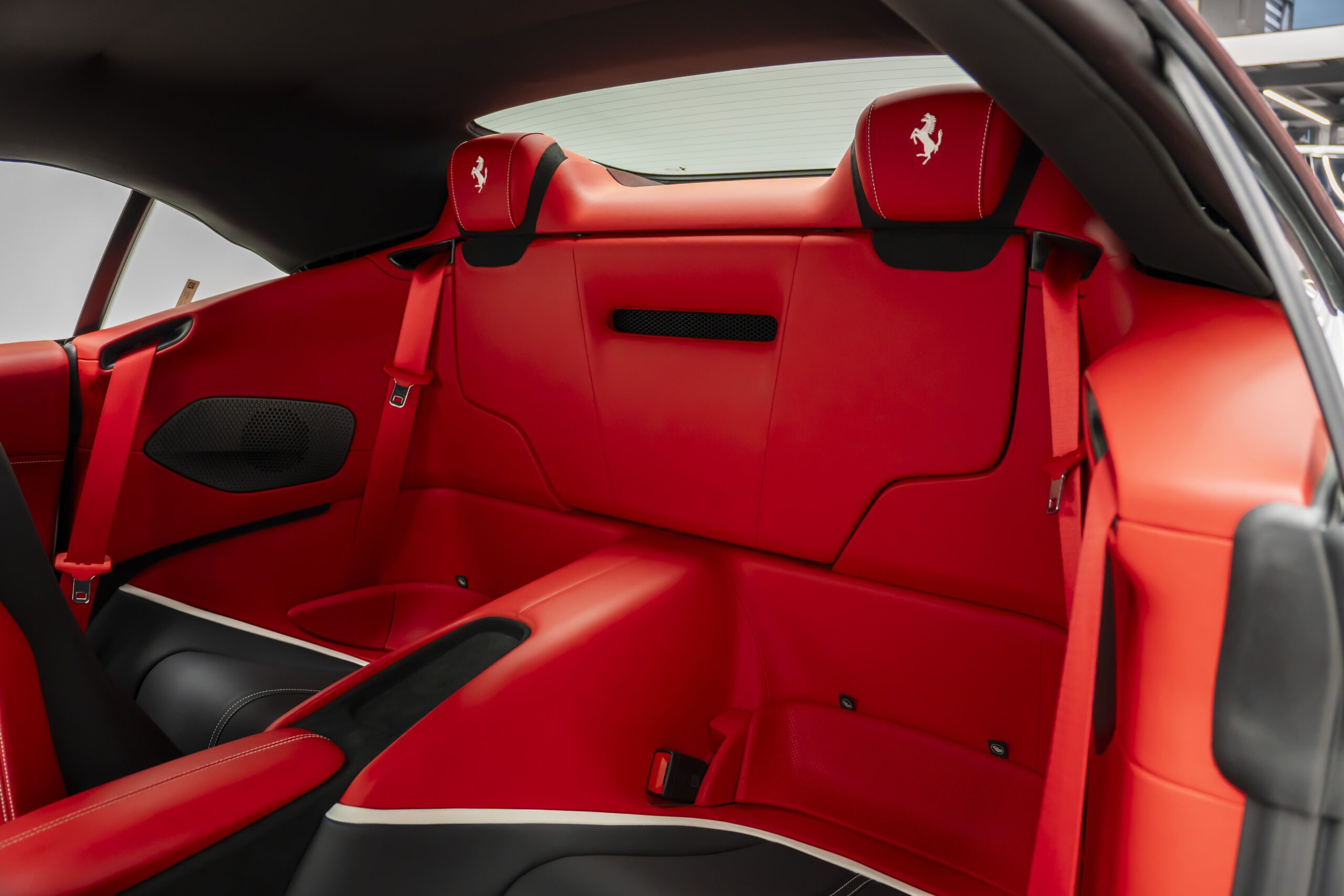 
								2024 FERRARI ROMA SPIDER full									