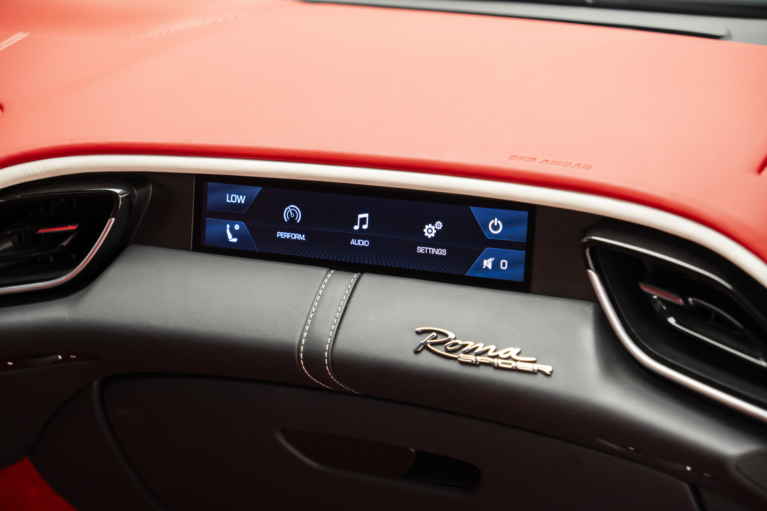 
								2024 FERRARI ROMA SPIDER full									