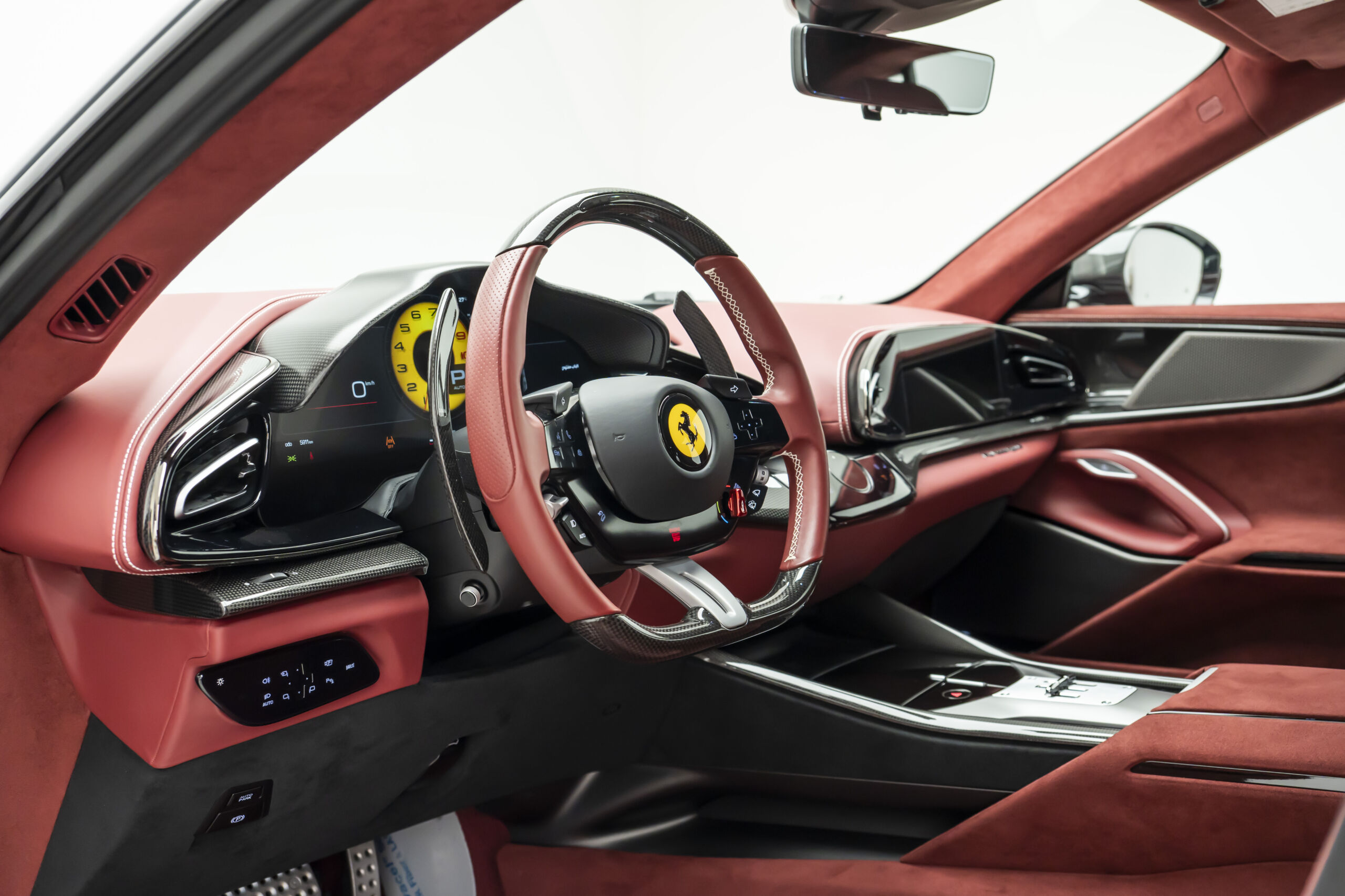 
								2025 FERRARI PUROSANGUE full									
